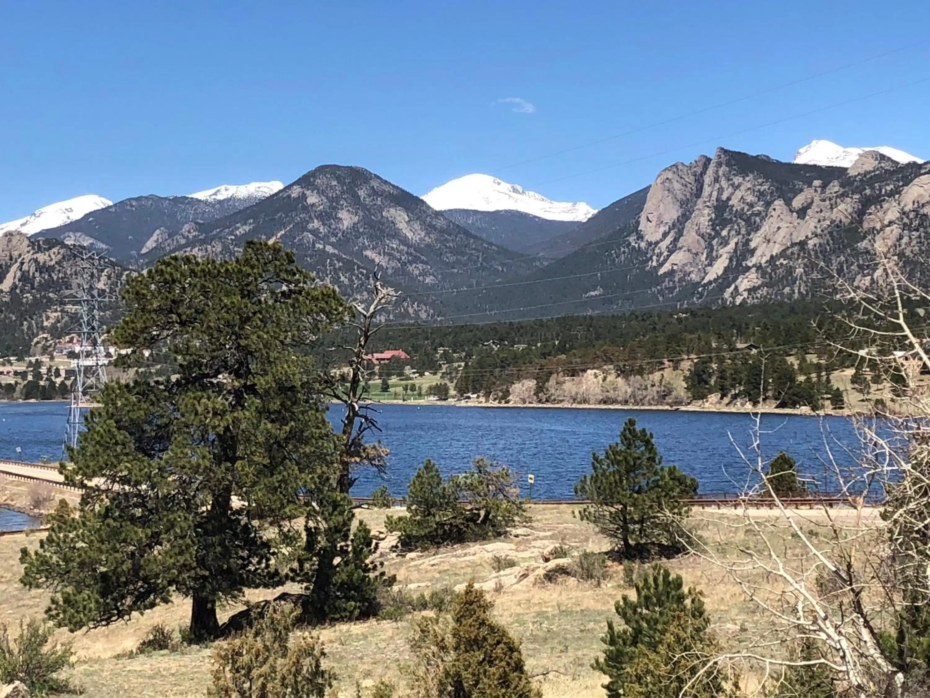 Estes Lake Lodge
