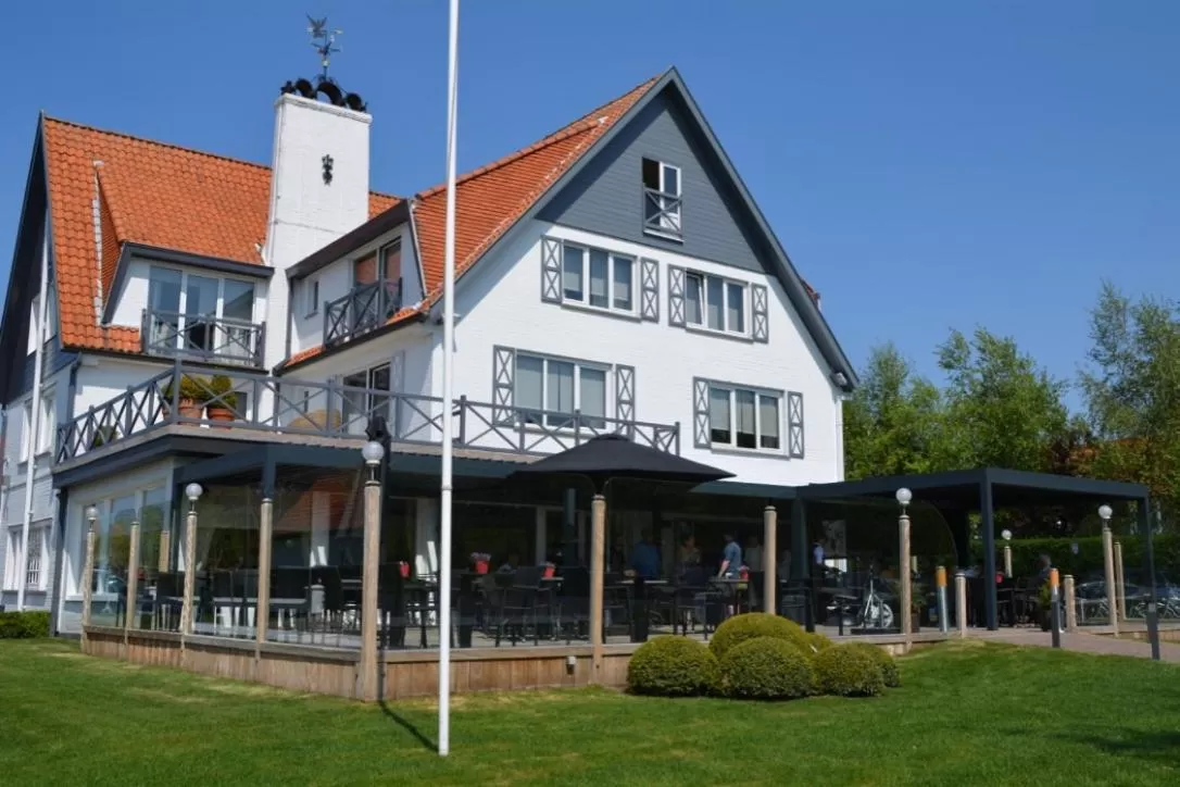 Property Building in Lebeau 19 Hotel