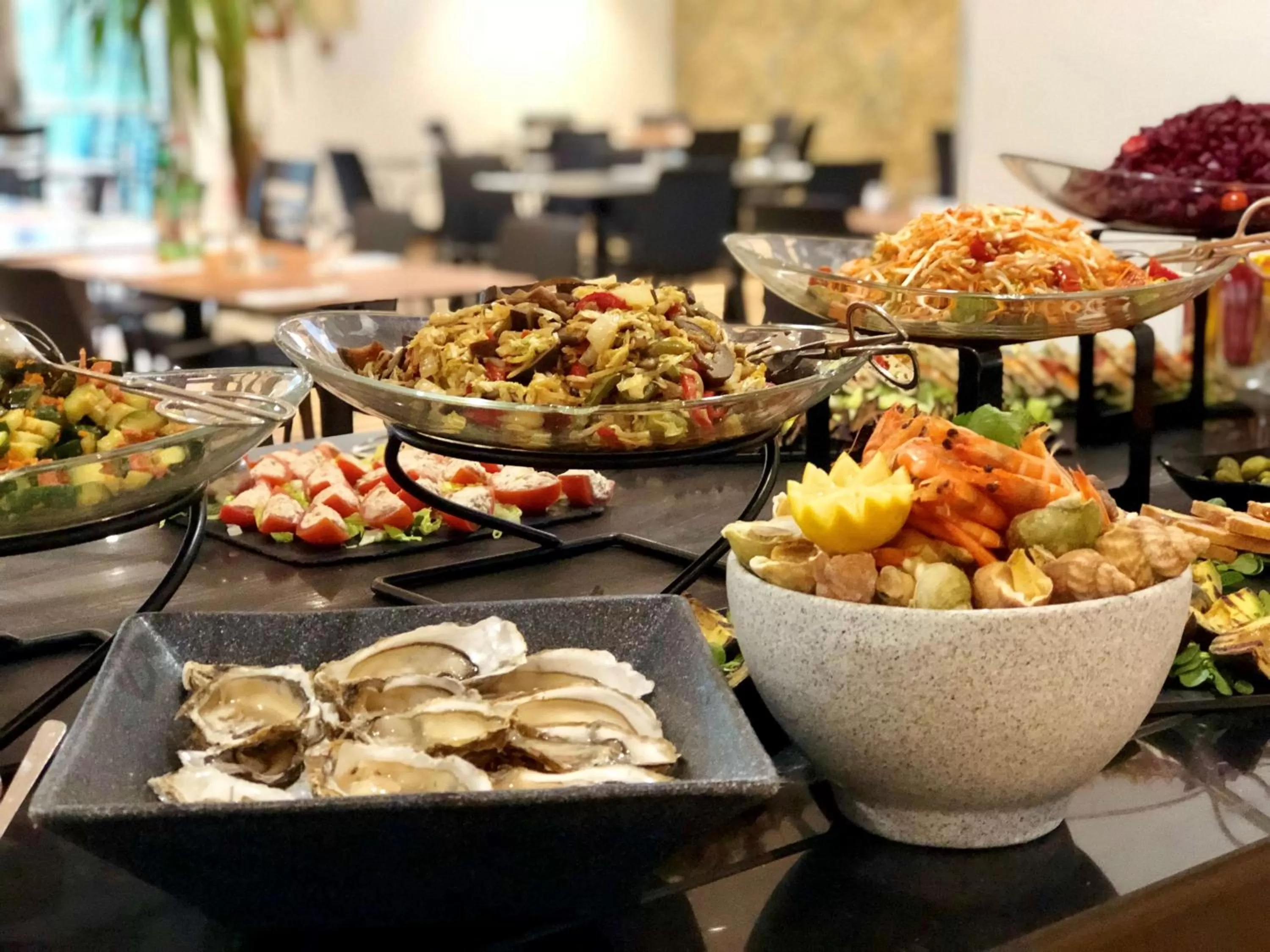 Restaurant/places to eat in Hotel Inn Paris CDG Airport