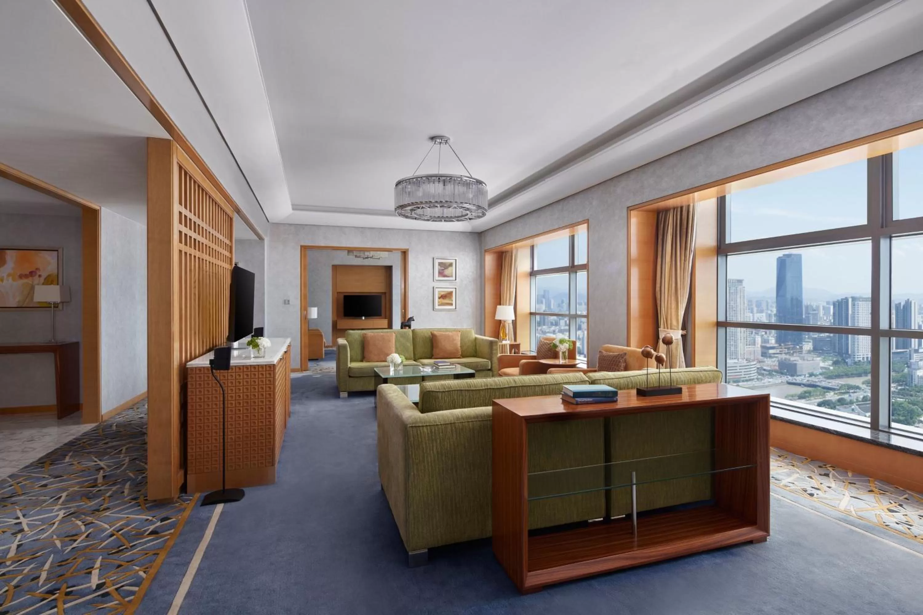 Photo of the whole room in Ningbo Marriott Hotel