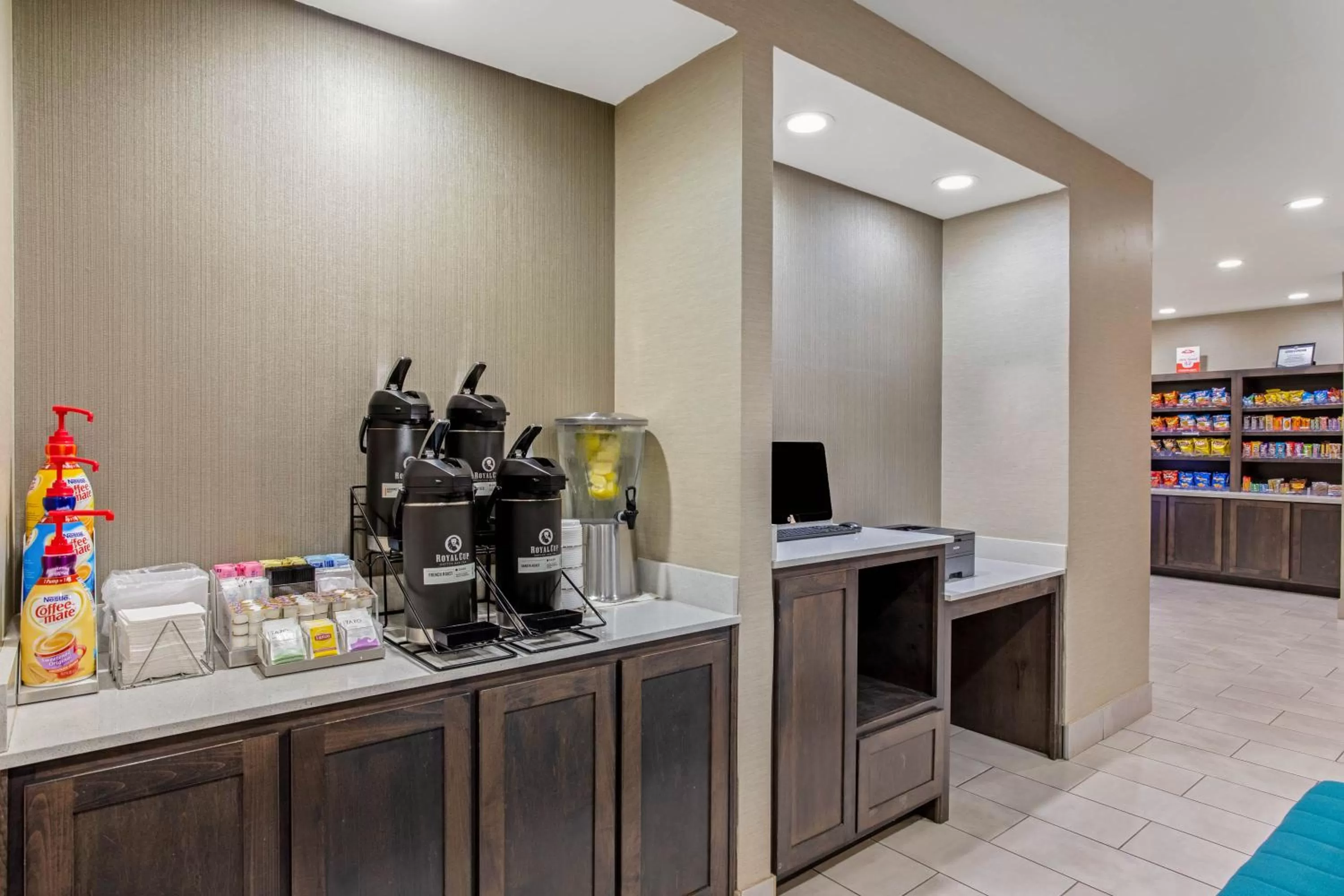 Coffee/tea facilities in La Quinta by Wyndham Hopkinsville