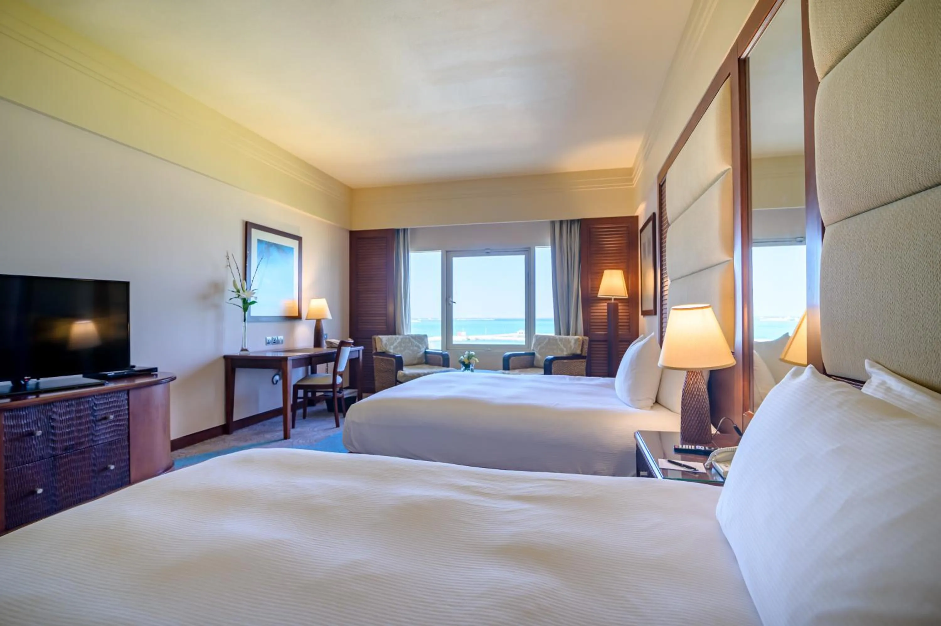 Bed in Danat Jebel Dhanna Resort