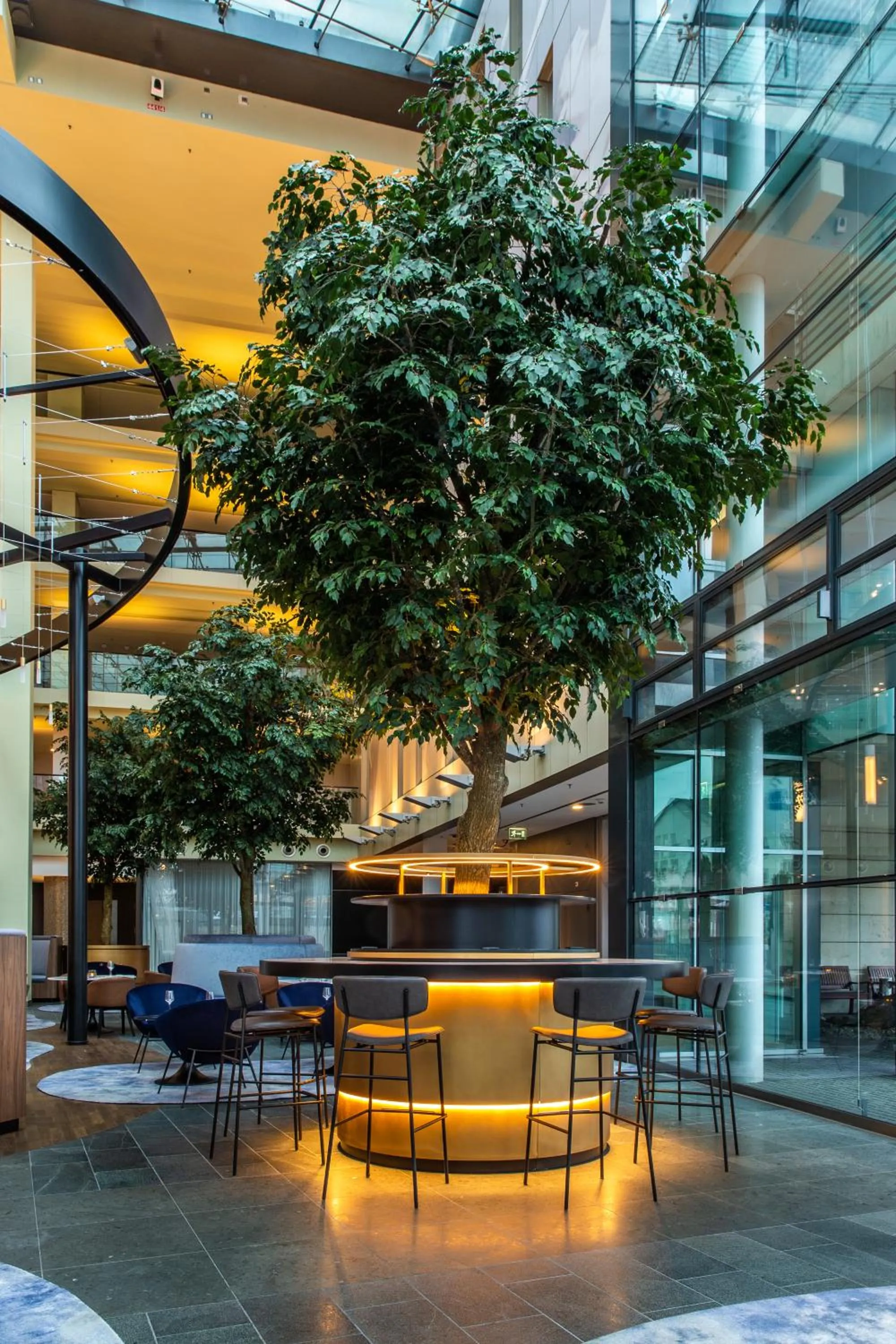 Lobby or reception in Radisson Blu Hotel Köln
