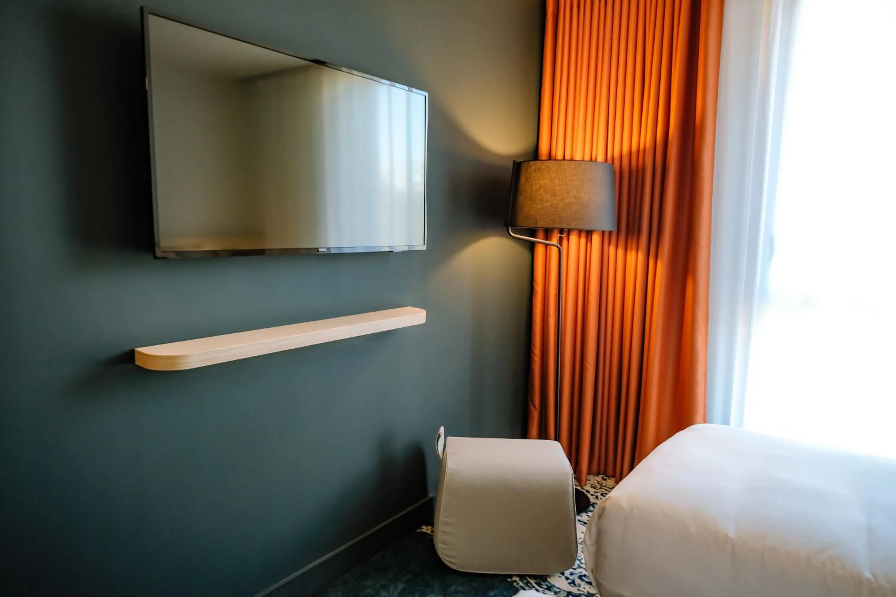 TV and multimedia, Bed in ibis Styles Bordeaux Lac Bruges
