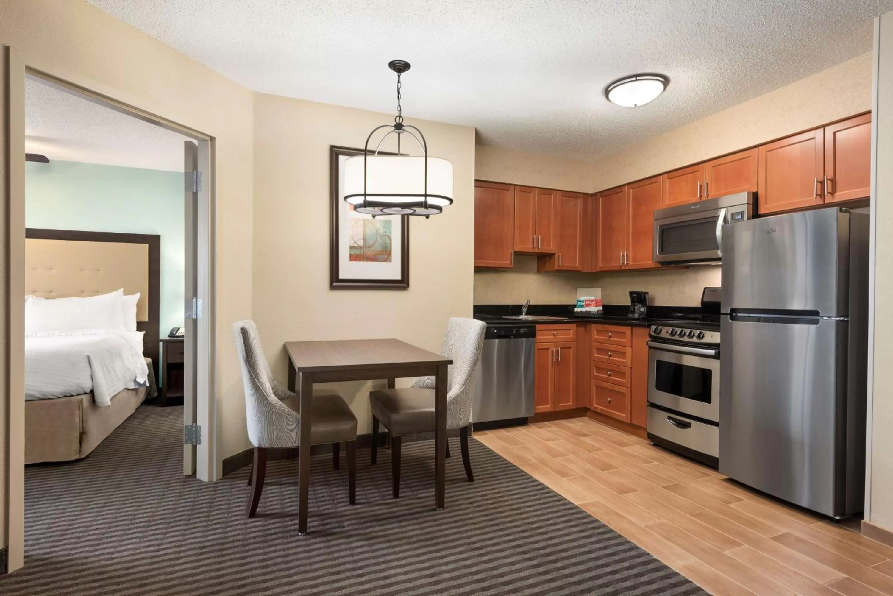 Kitchen or kitchenette in Homewood Suites by Hilton Columbus-Hilliard