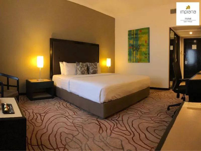 Bedroom, Bed in Impiana Hotel Ipoh