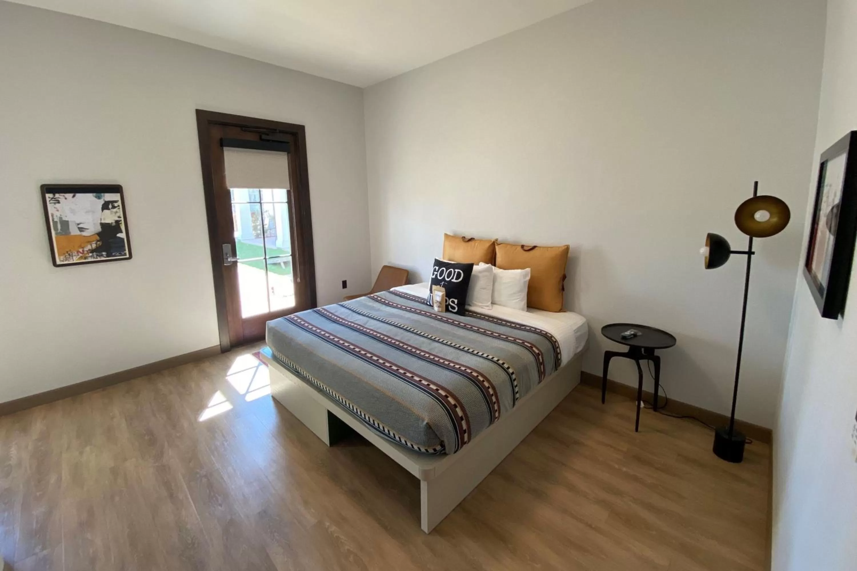 Photo of the whole room, Bed in Moxy Santa Barbara