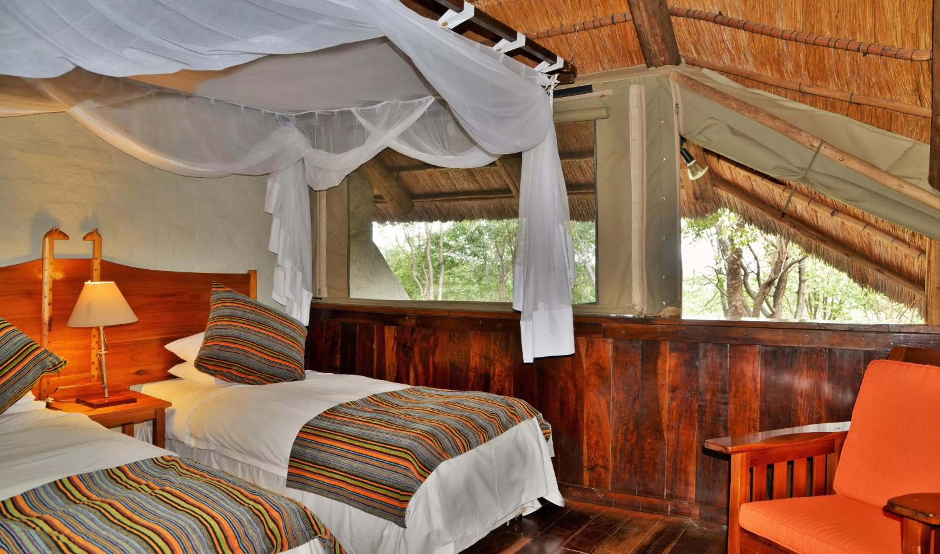 Bedroom, Bed in Lokuthula Lodges