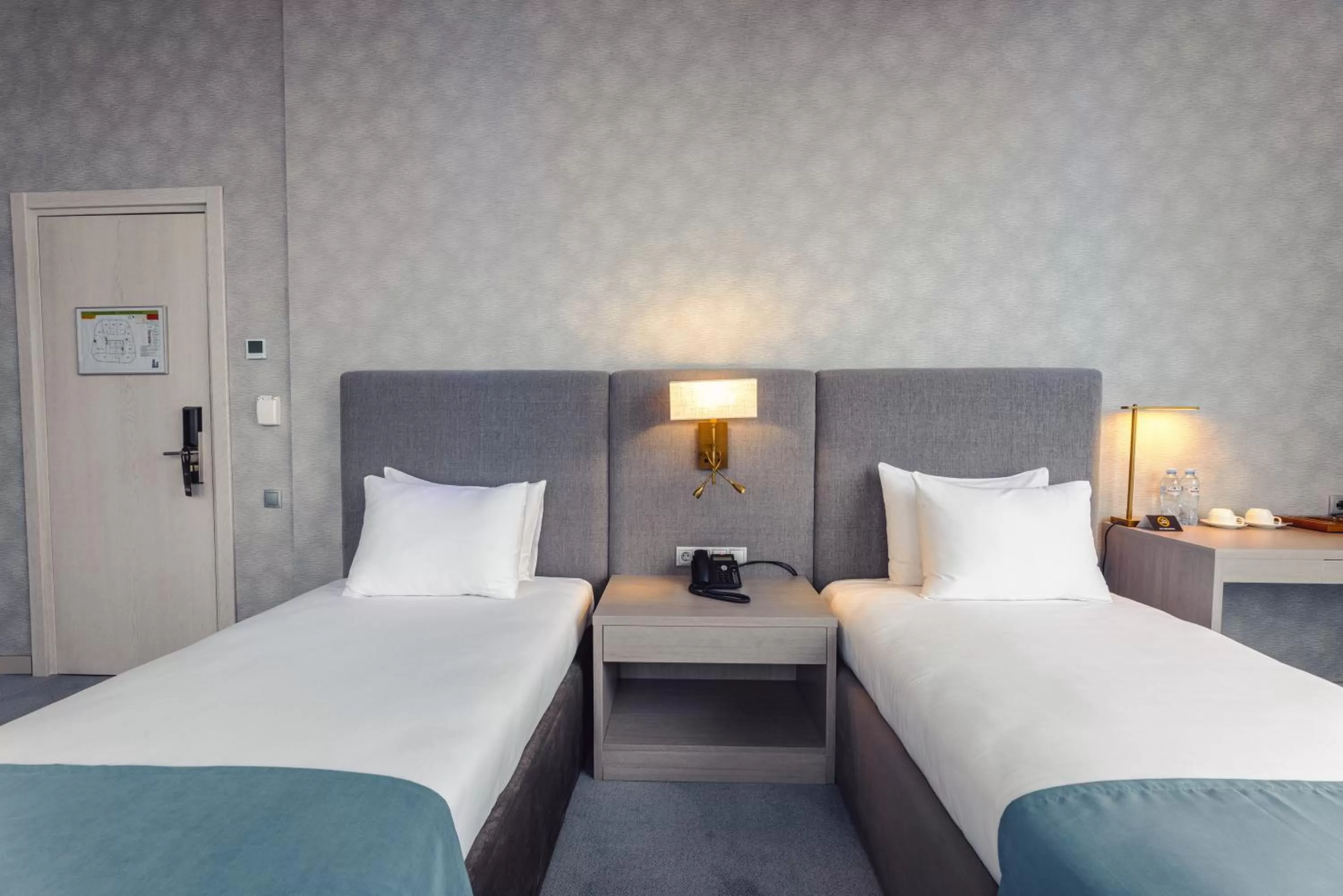 Bed in Meta Business Hotel By King David