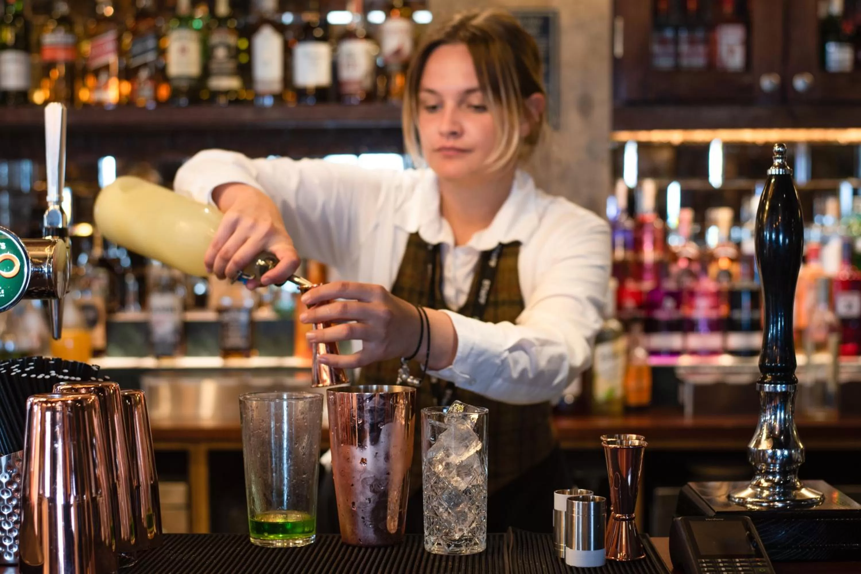 Lounge or bar in The Seaburn Inn - The Inn Collection Group