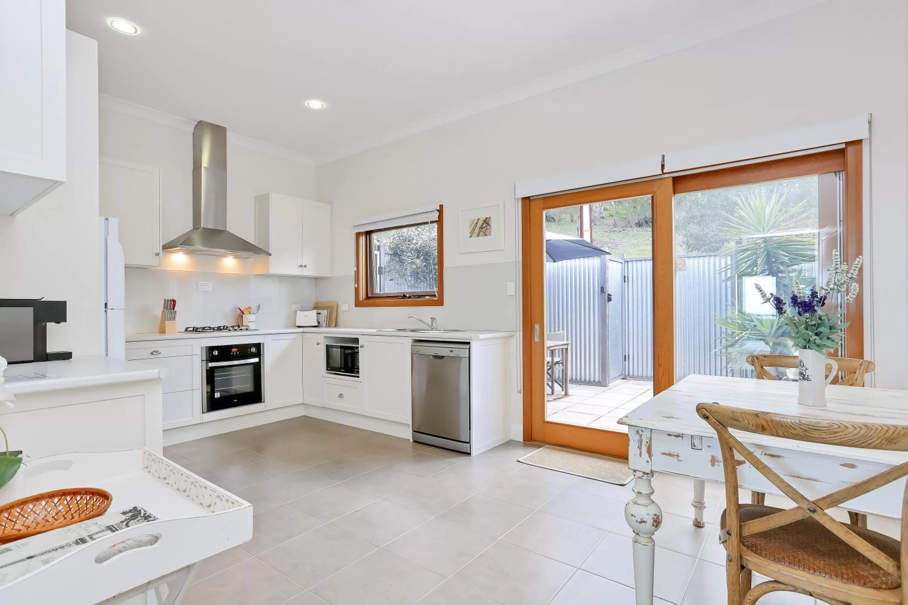 Kitchen or kitchenette, Kitchen/Kitchenette in Seascape Retreat