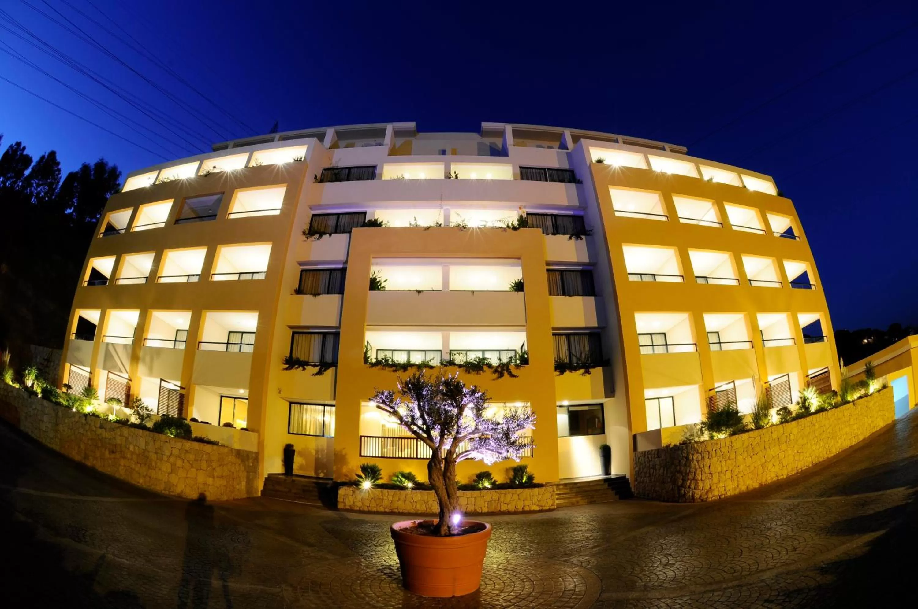 Facade/entrance, Property Building in Country Lodge Hotel & Resort Beirut