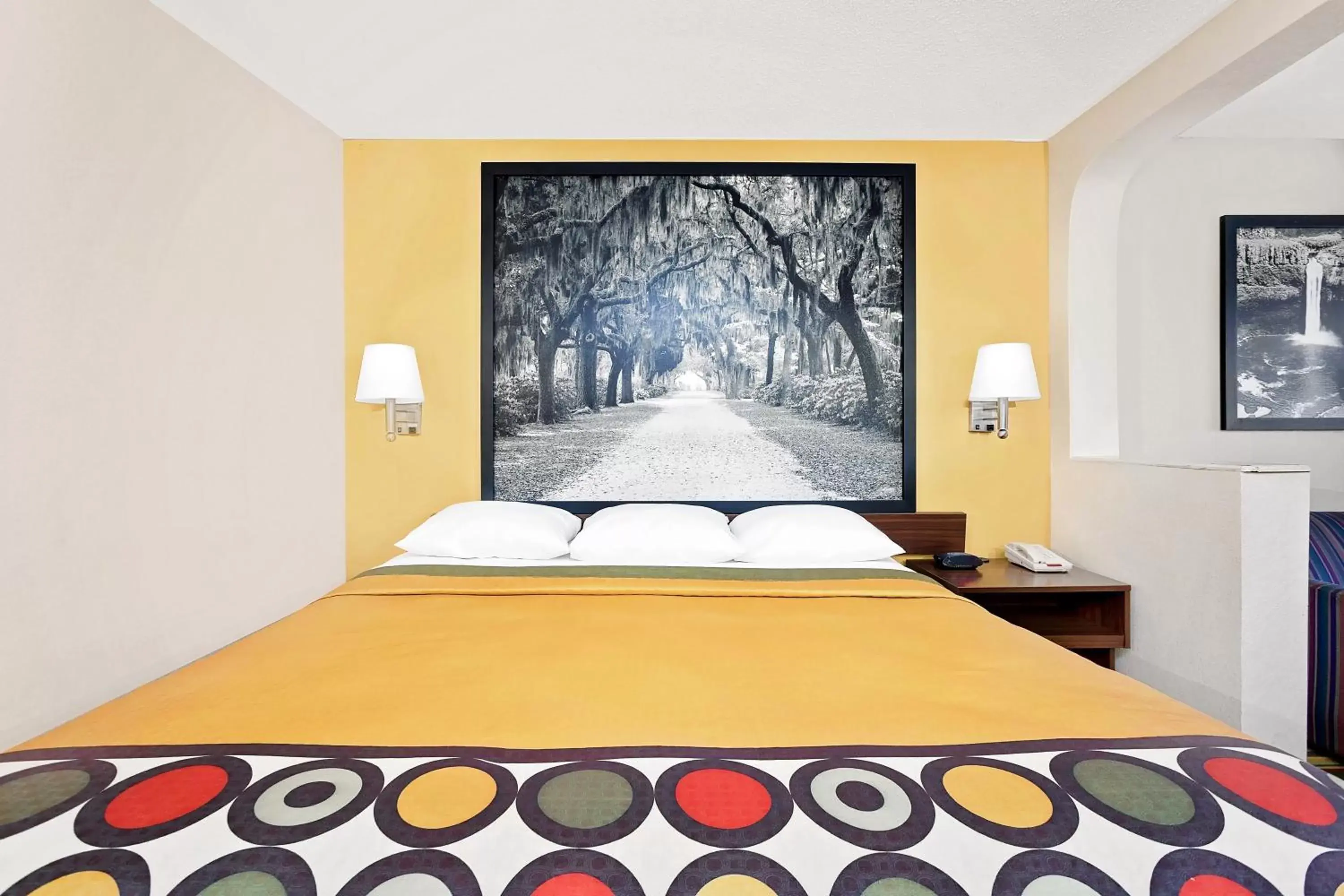 King Room - Non-Smoking in Super 8 by Wyndham Byron/South Macon King Room - Non-Smoking in Super 8 by Wyndham Byron/South Macon