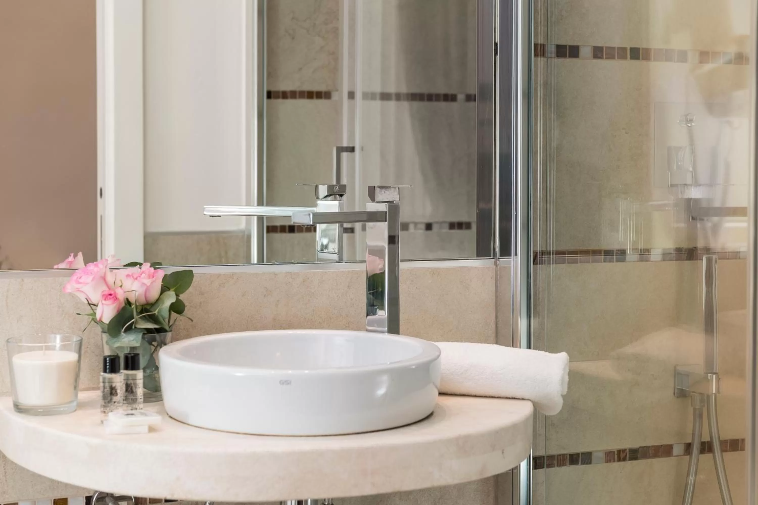 Bathroom in Hotel Navona