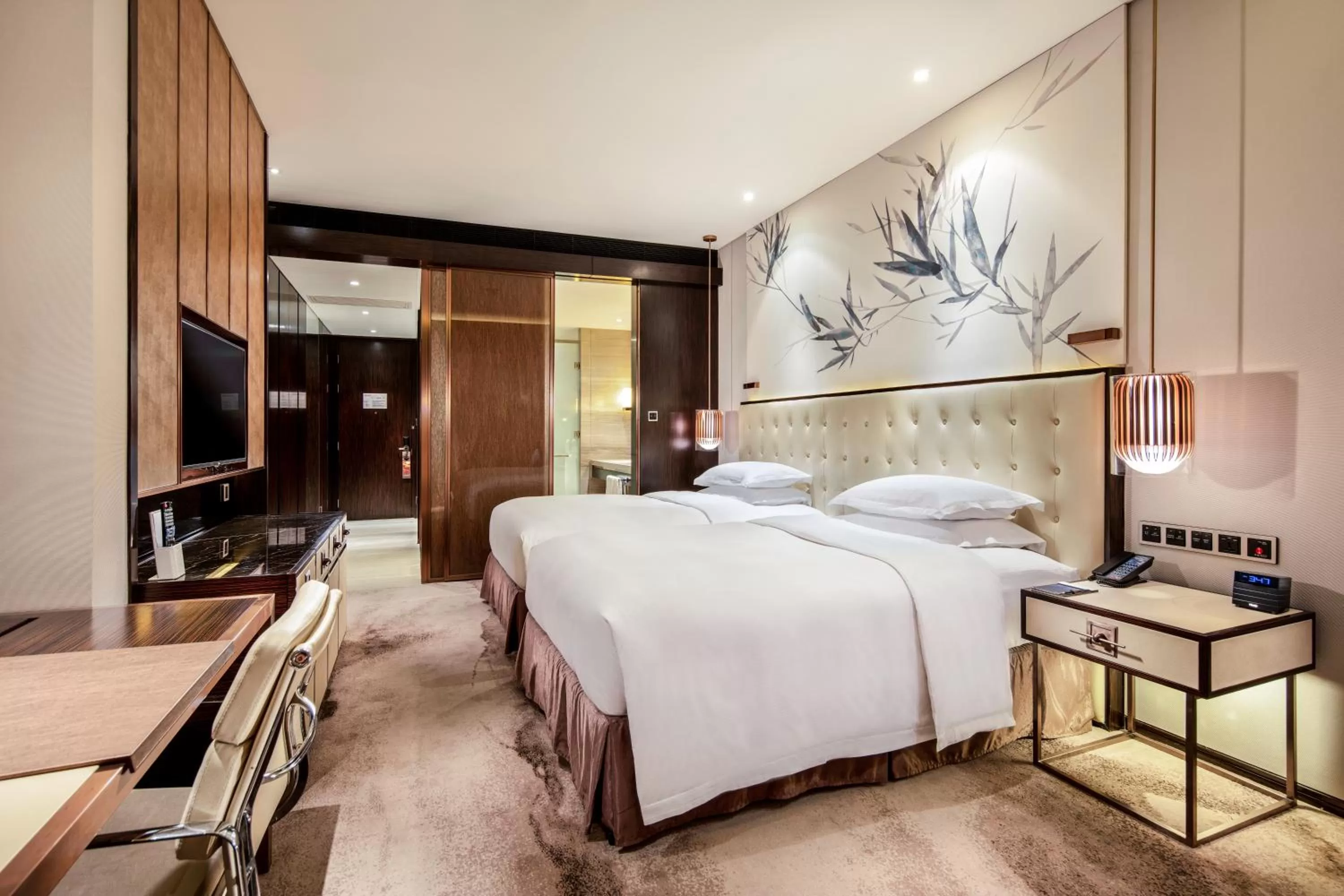 Bedroom, Bed in Hilton Shenzhen Futian