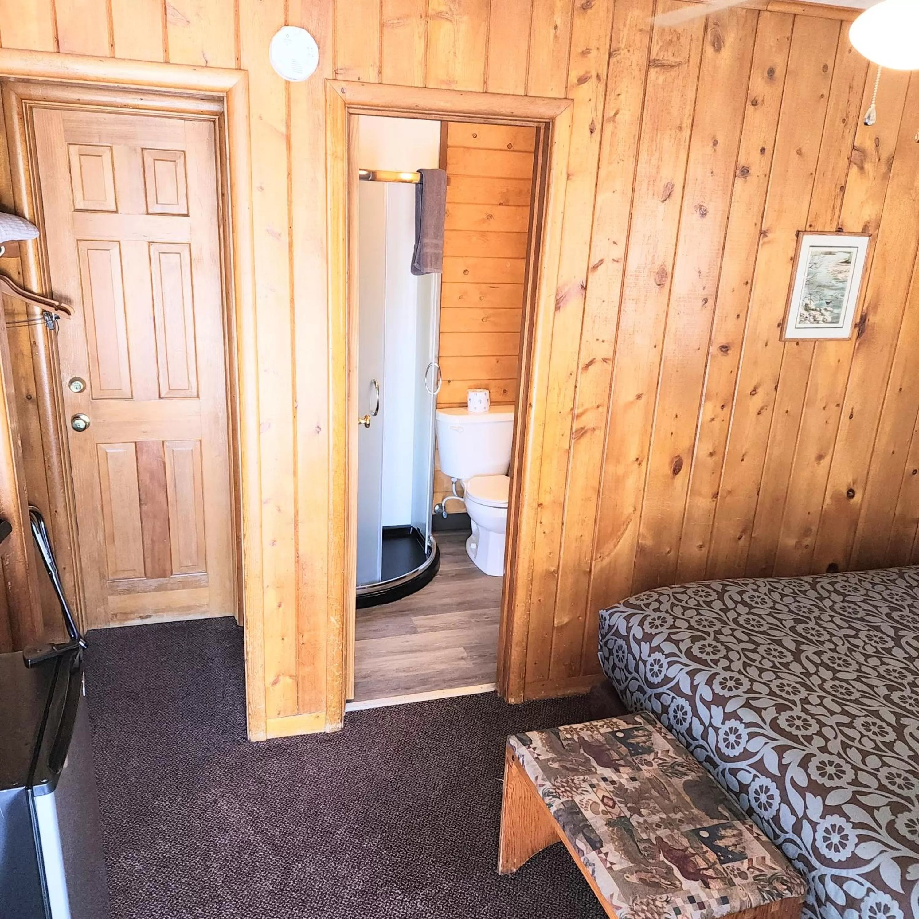 Photo of the whole room in Canyon Motel near Rocky Mountain National Park