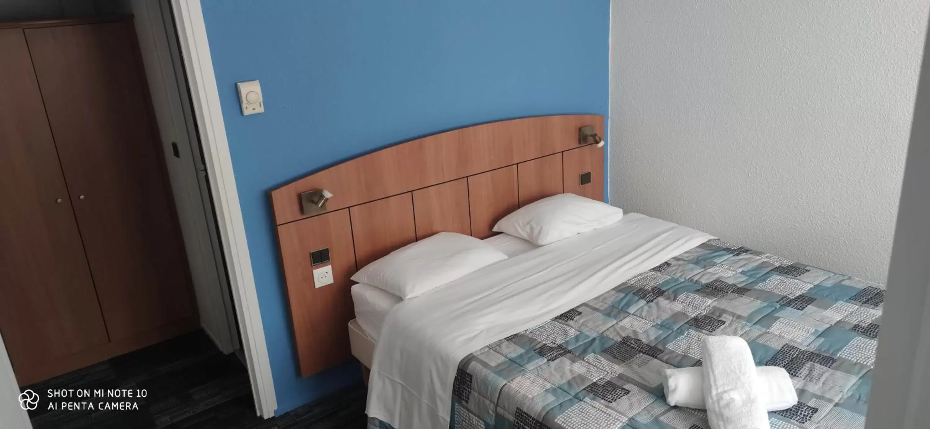 Double Room in Kyriad Mulhouse Est - Lutterbach Double Room in Kyriad Mulhouse Est - Lutterbach