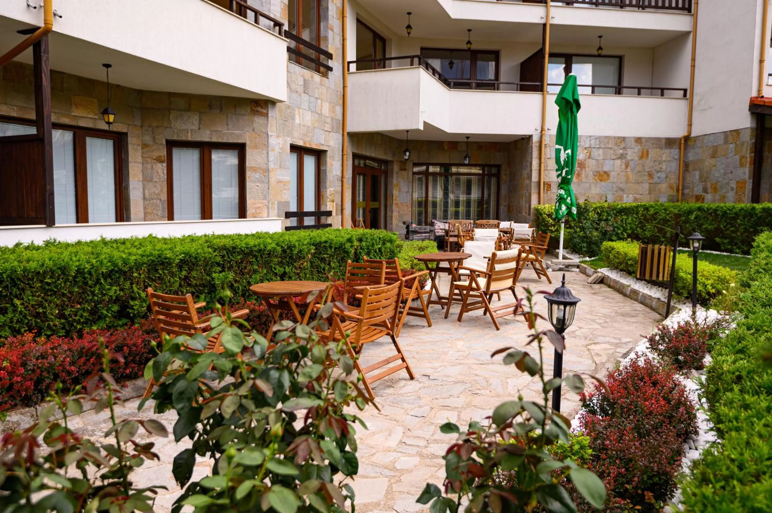 Patio in Parklands Hotel & Pool