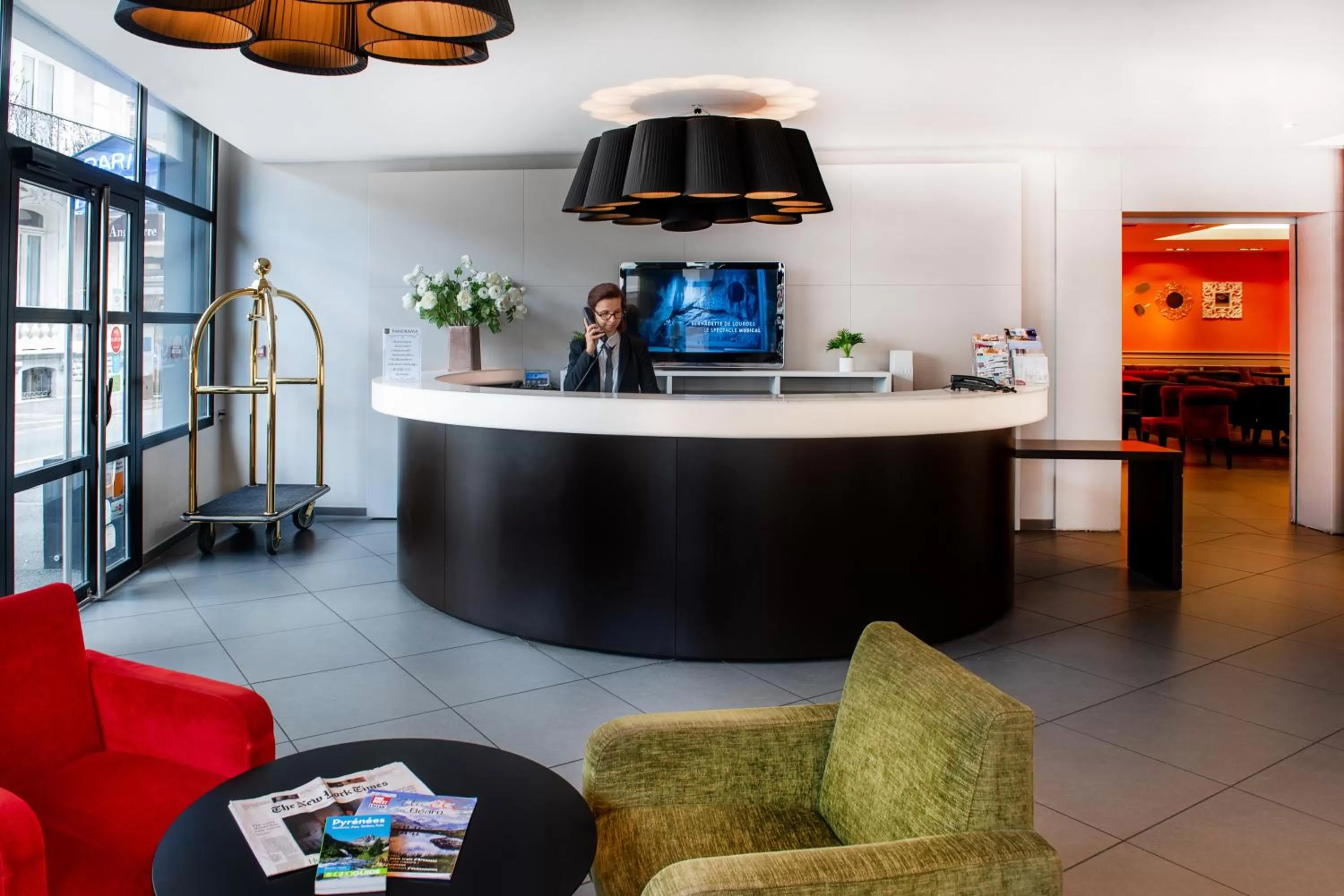 Property building in Hôtel Panorama