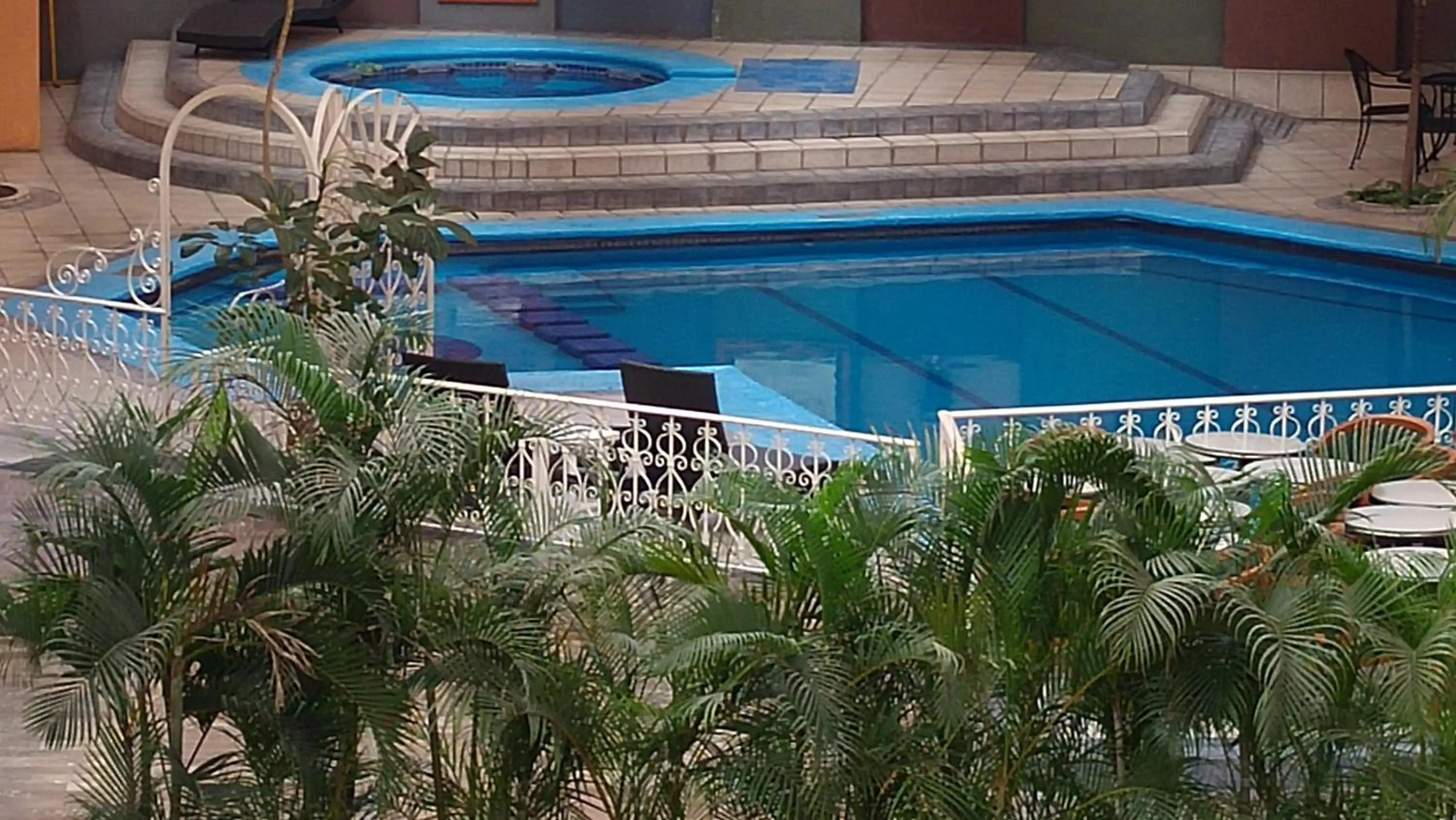 Property building in Country Plaza