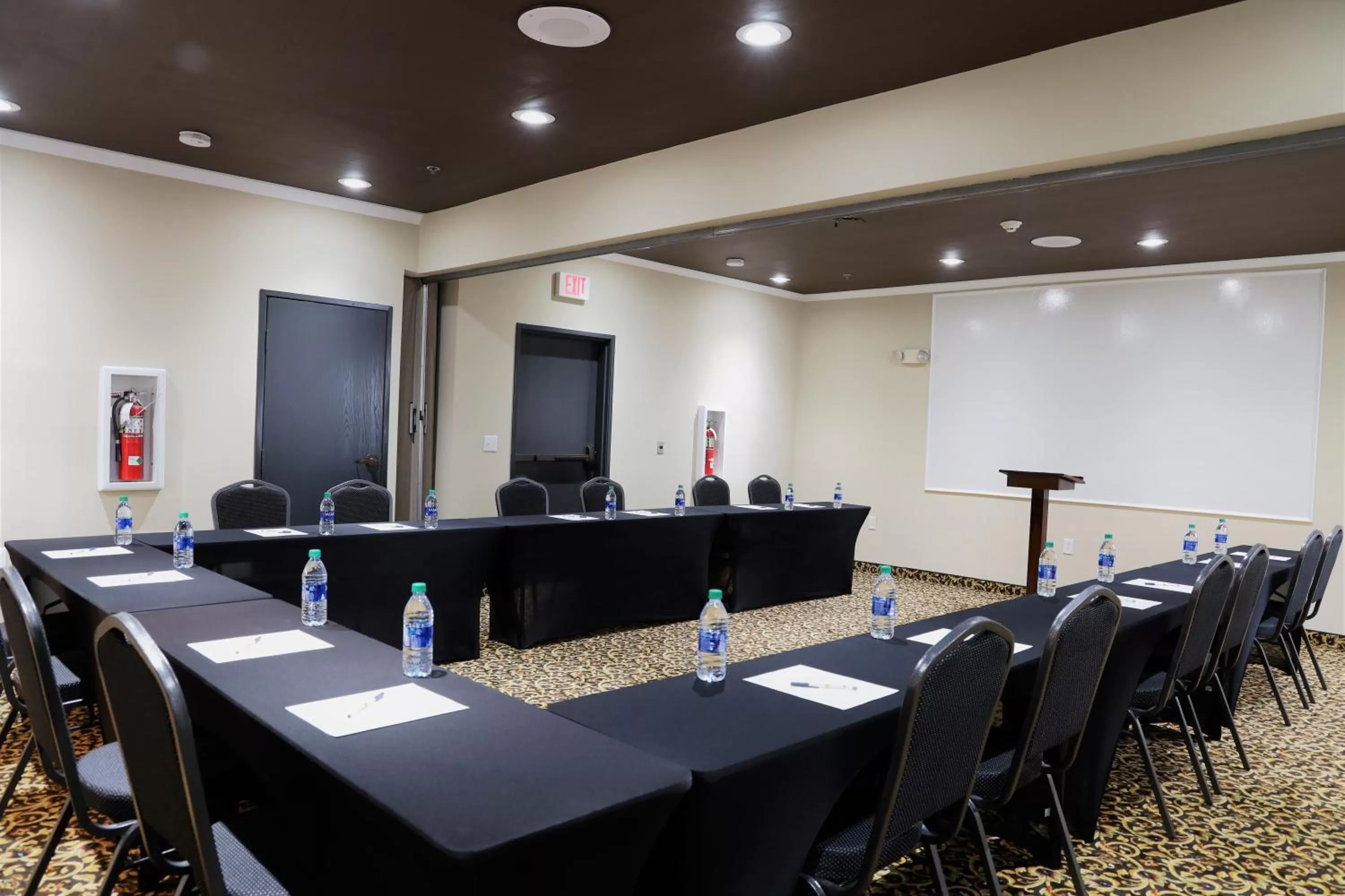 Meeting/conference room in Super 8 by Wyndham High Point/Greensboro