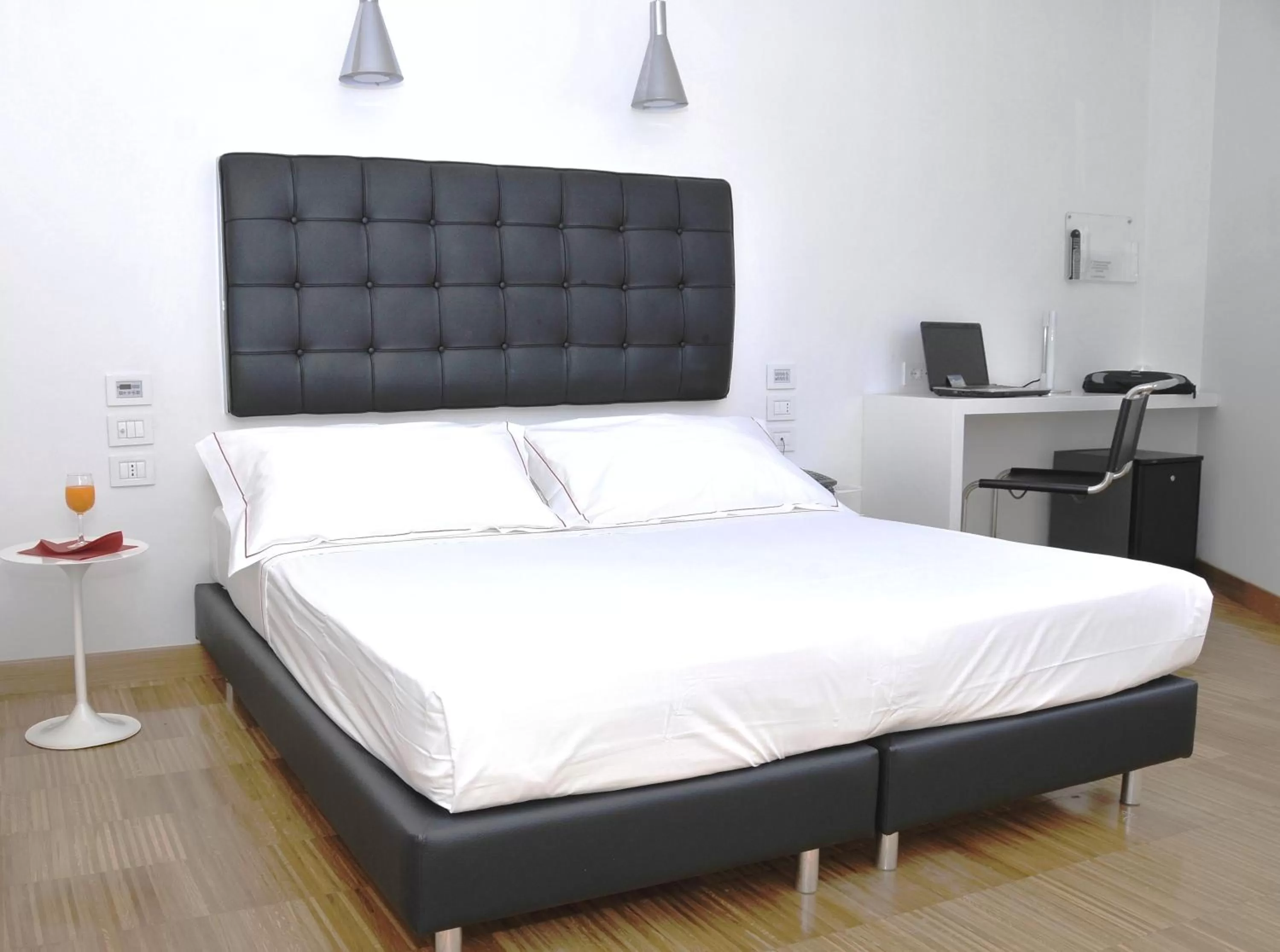 Decorative detail, Bed in Hotel Del Conte