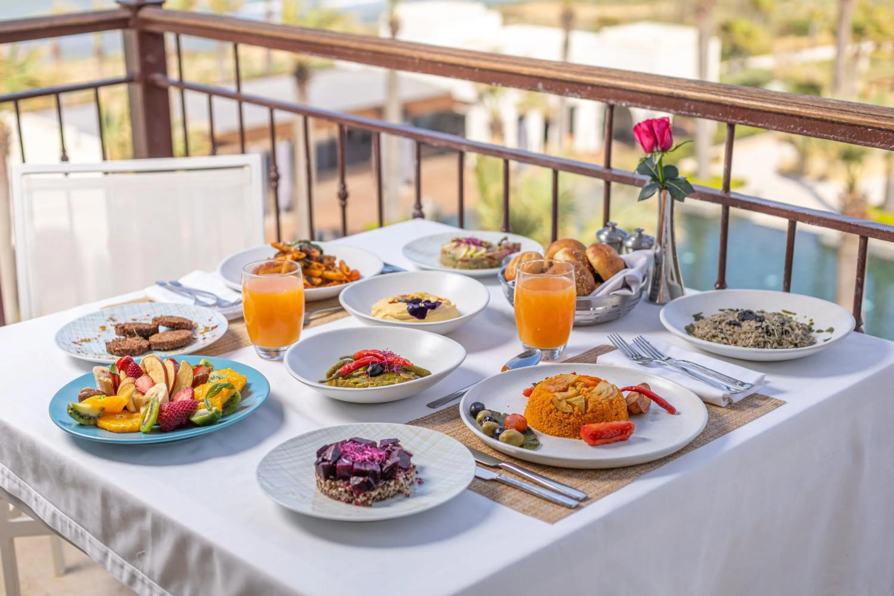 Lunch in Four Seasons Hotel Tunis