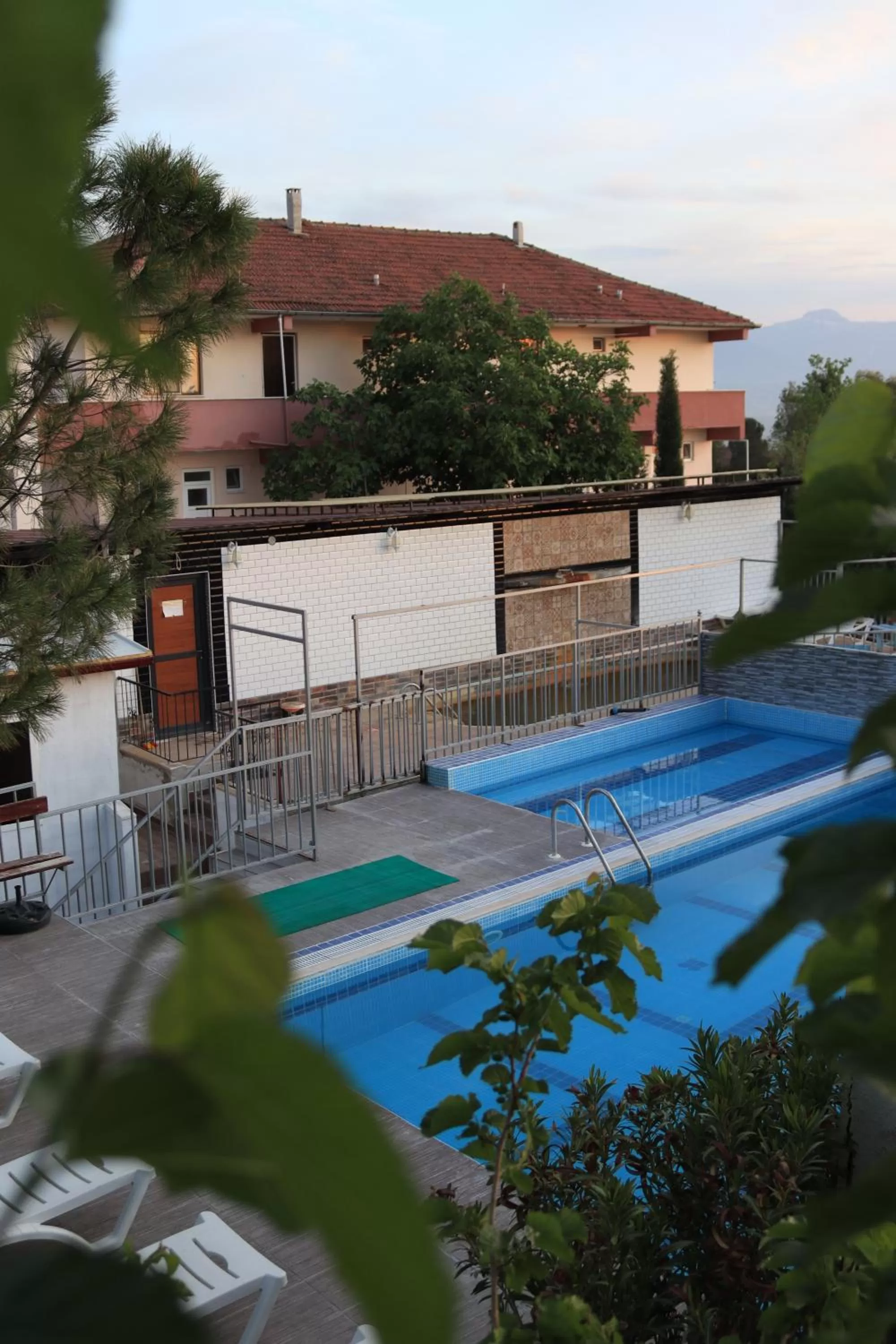 Swimming Pool in GÜNEŞ APART OTEL