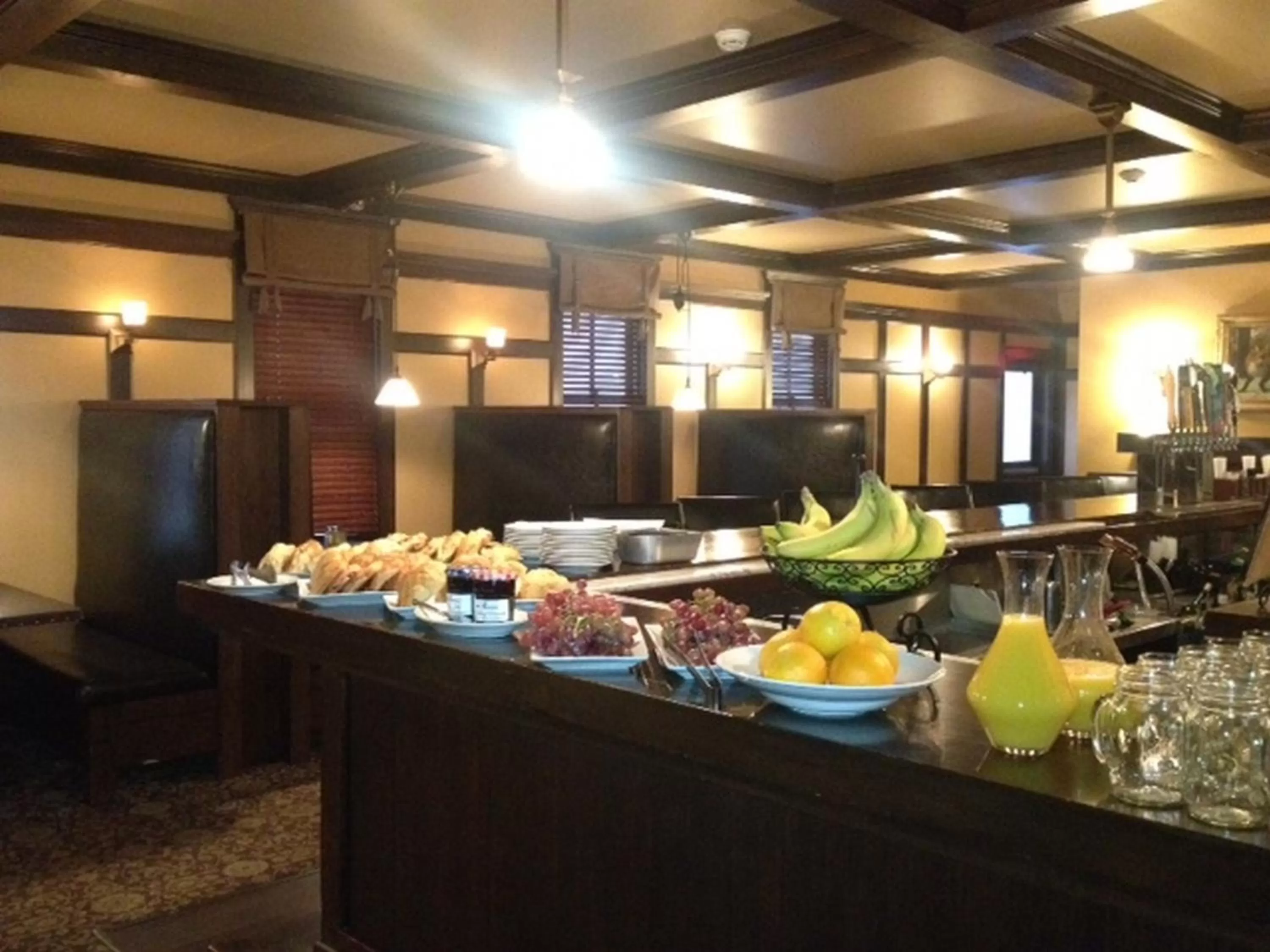 Continental breakfast in The Sacajawea Hotel
