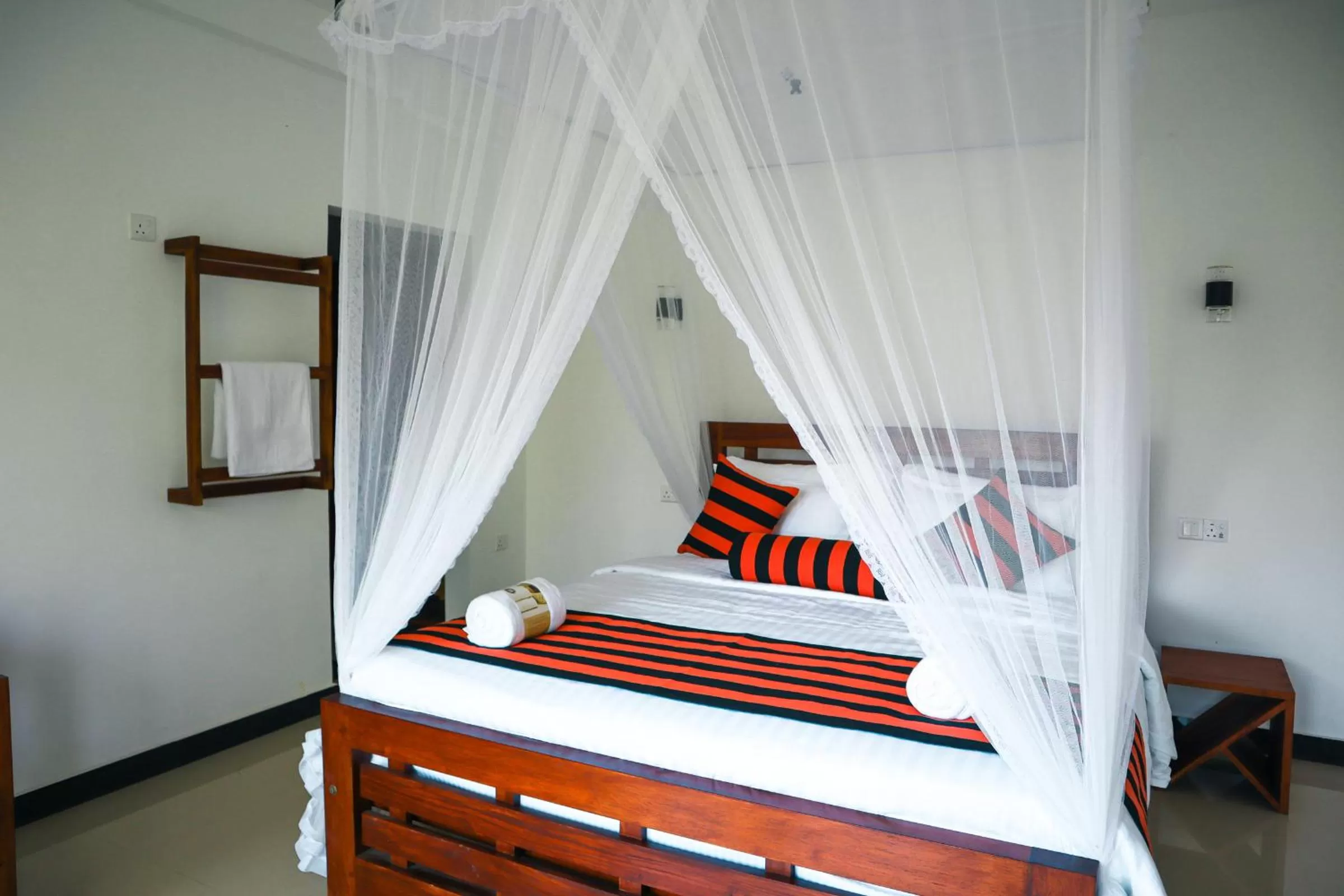 Photo of the whole room, Bed in Duet Hearts