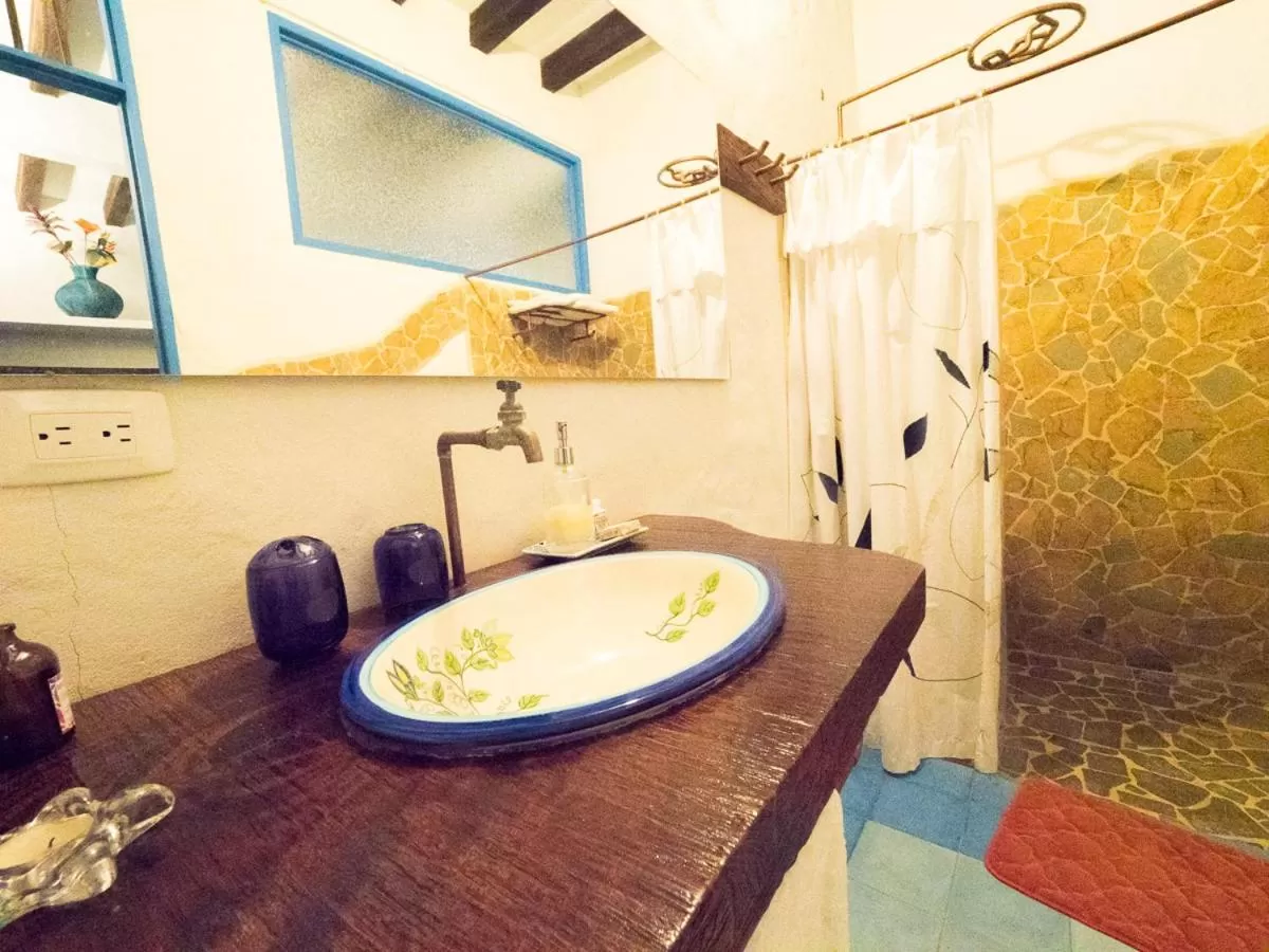 Bathroom in El Despertar Hotel