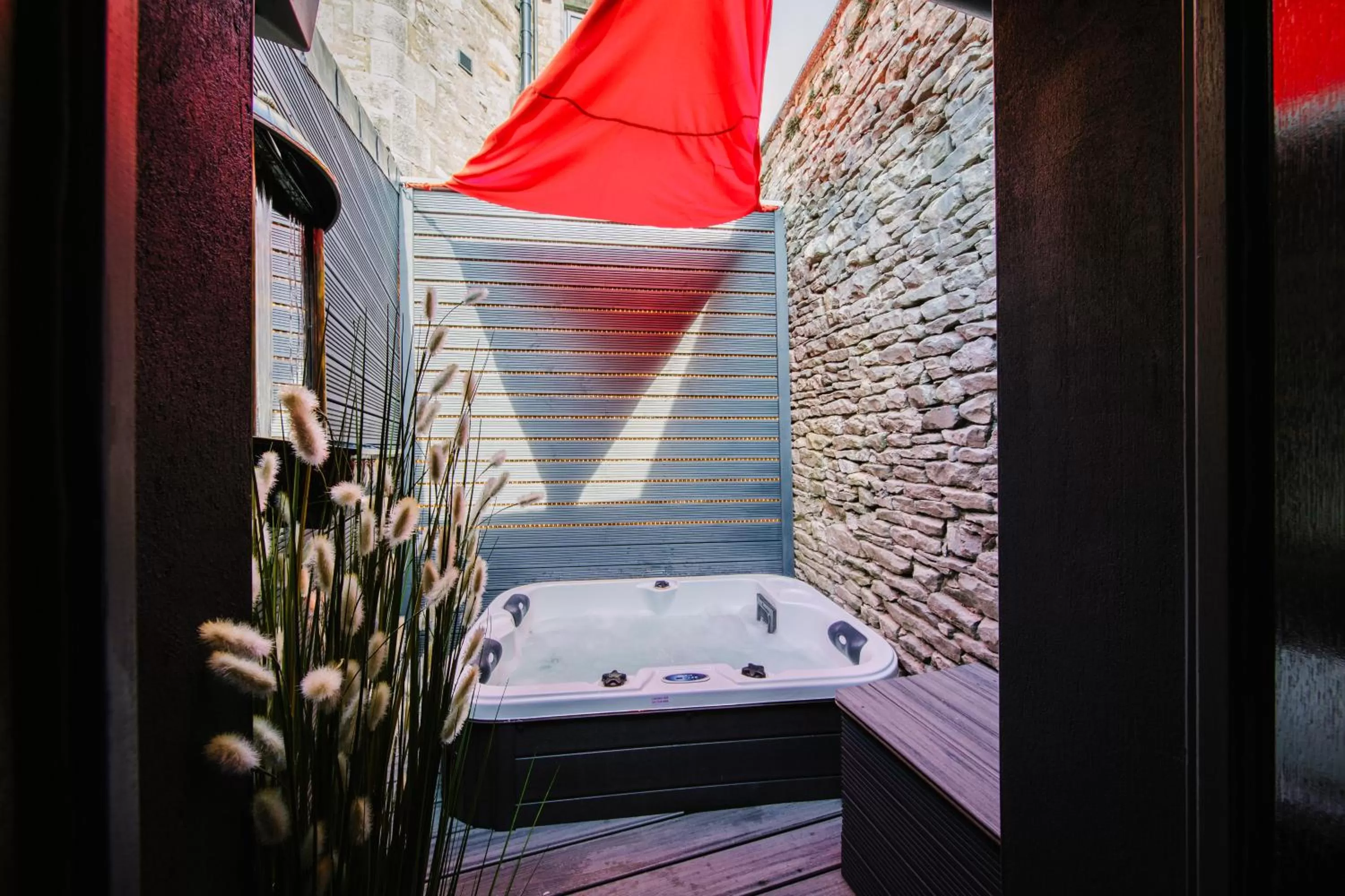 Hot Tub in Absoluxe Suites