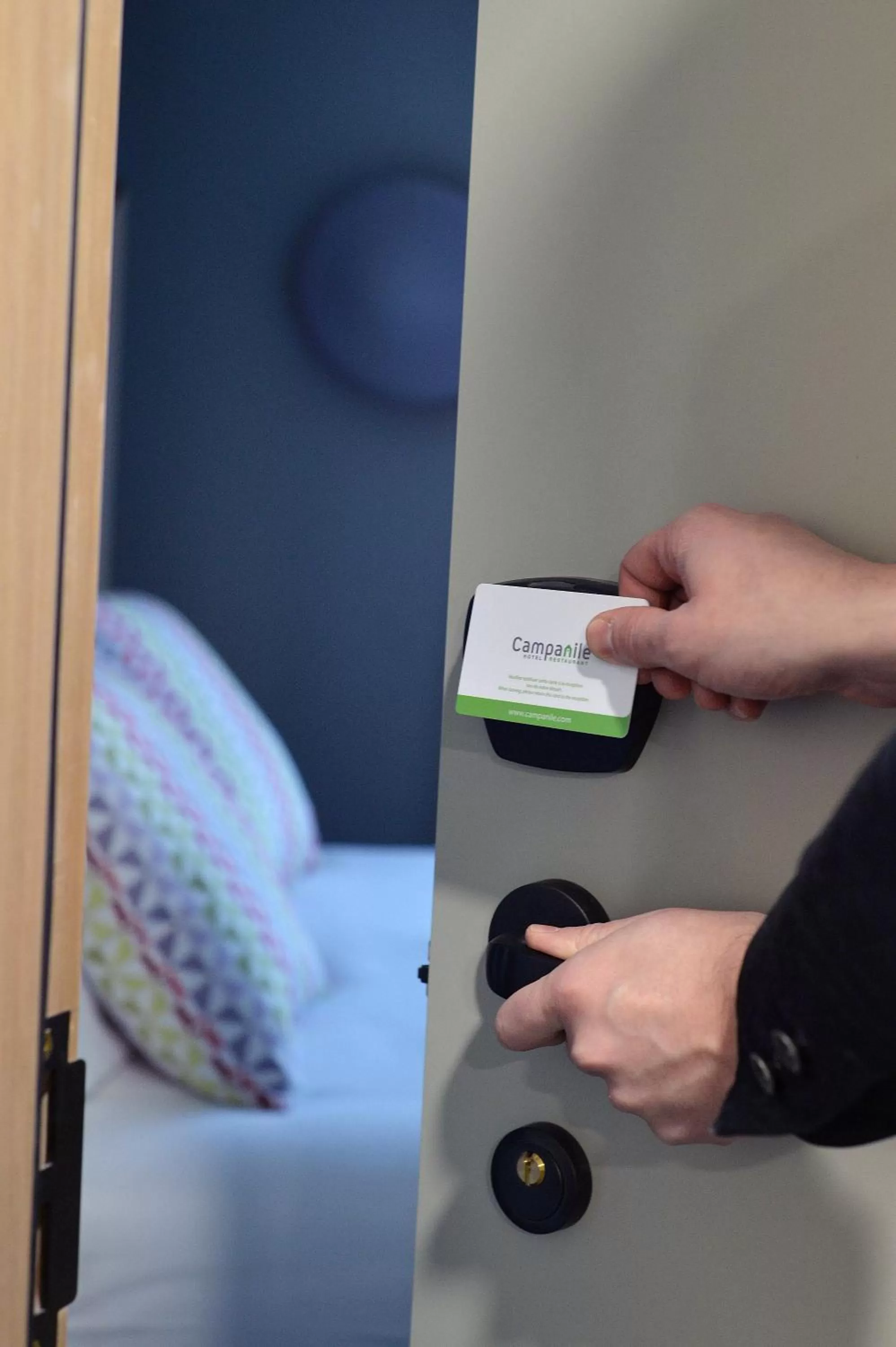 Bedroom, Bed in CAMPANILE PARIS - Clichy Centre