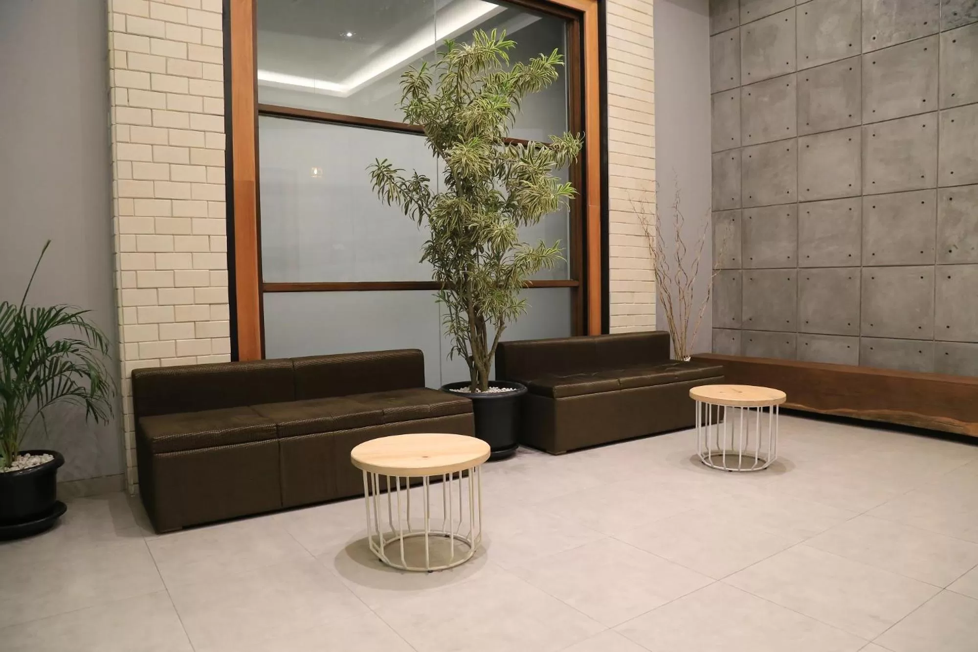 Lobby or reception in Ayaartta Hotel Malioboro