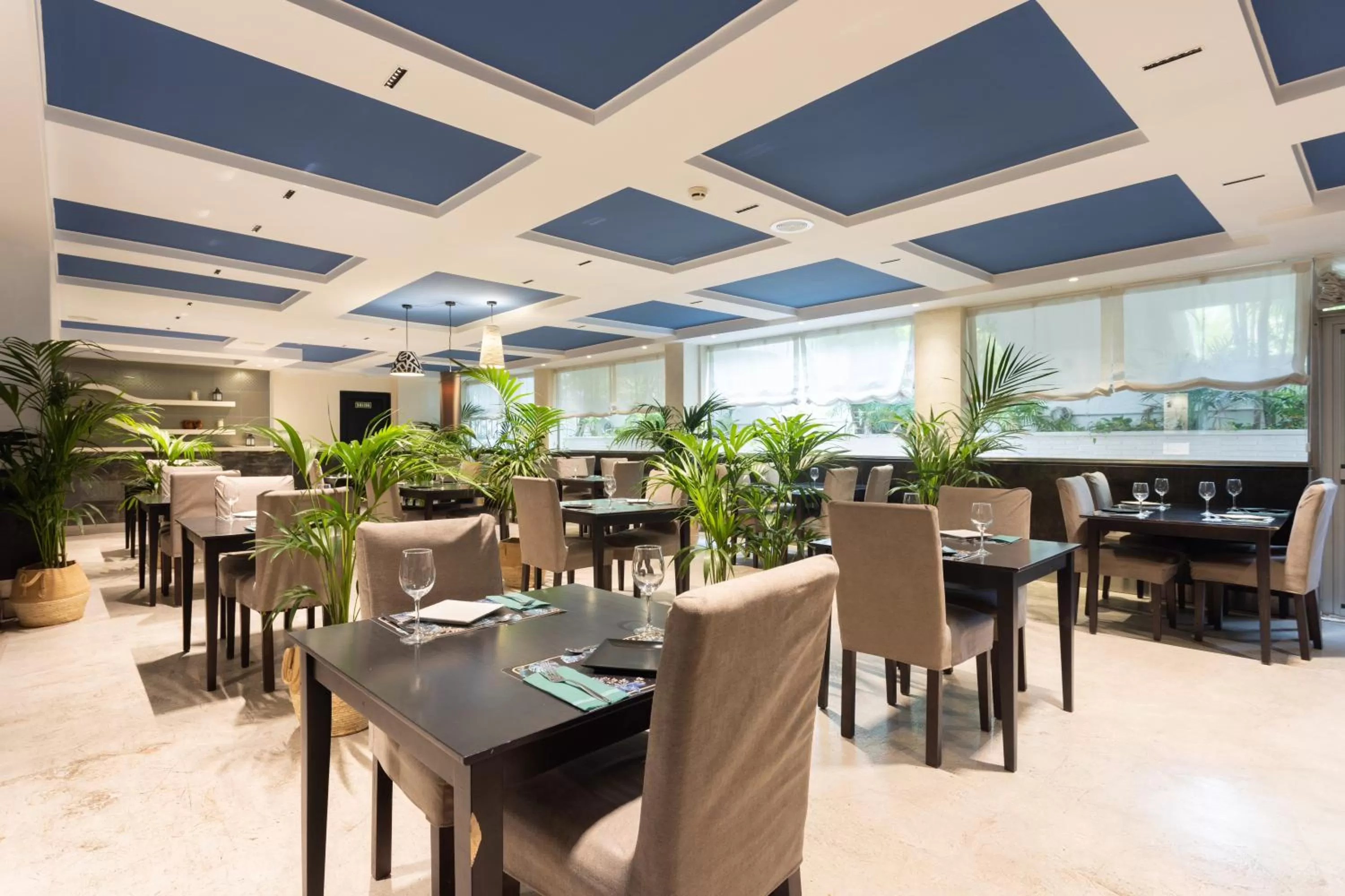 Restaurant/places to eat in Hotel Colon Rambla