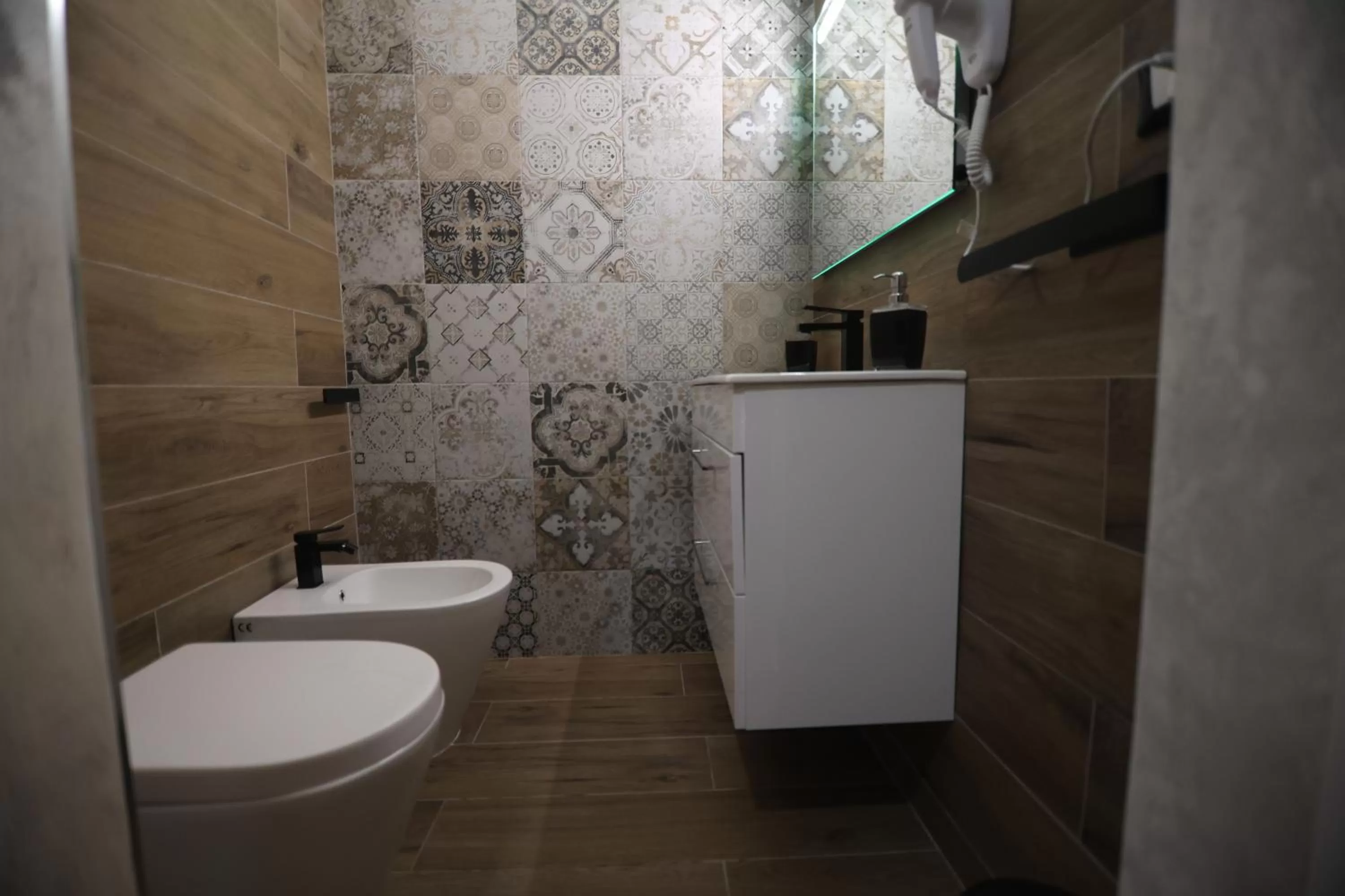 Toilet, Bathroom in La Clessidra B&B