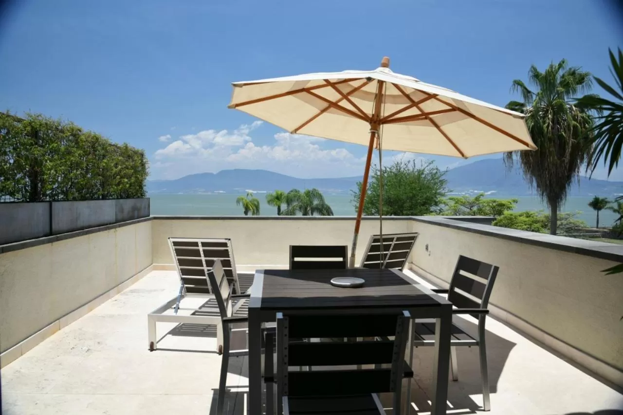 Balcony/Terrace in La Reserva Chapala