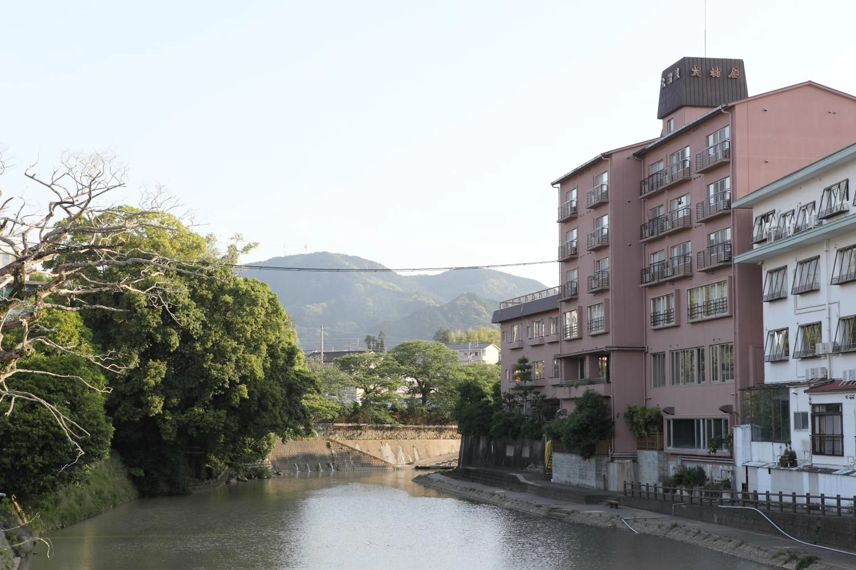 Facade/entrance in Ryokan Oomuraya