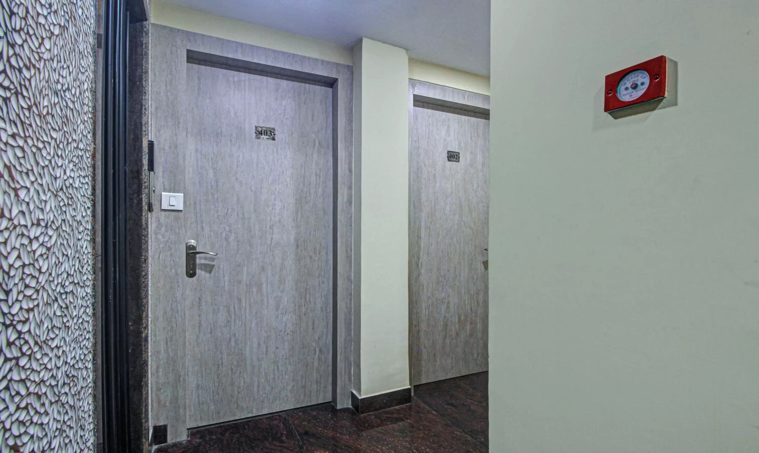 Lobby or reception in Itsy Hotels Reotel Near Rabindra Sarobar