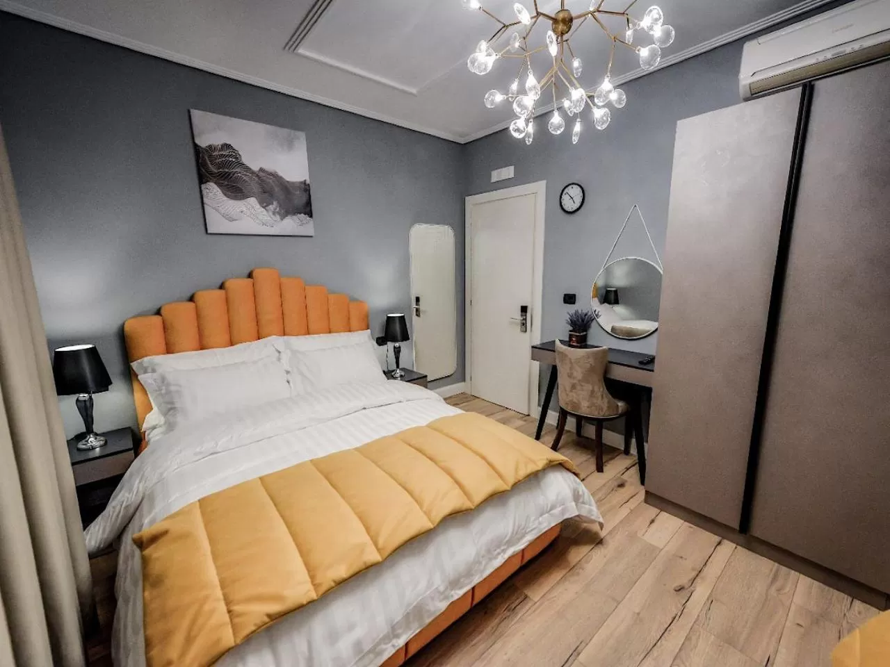 Bed in Hotel Vila Tirana