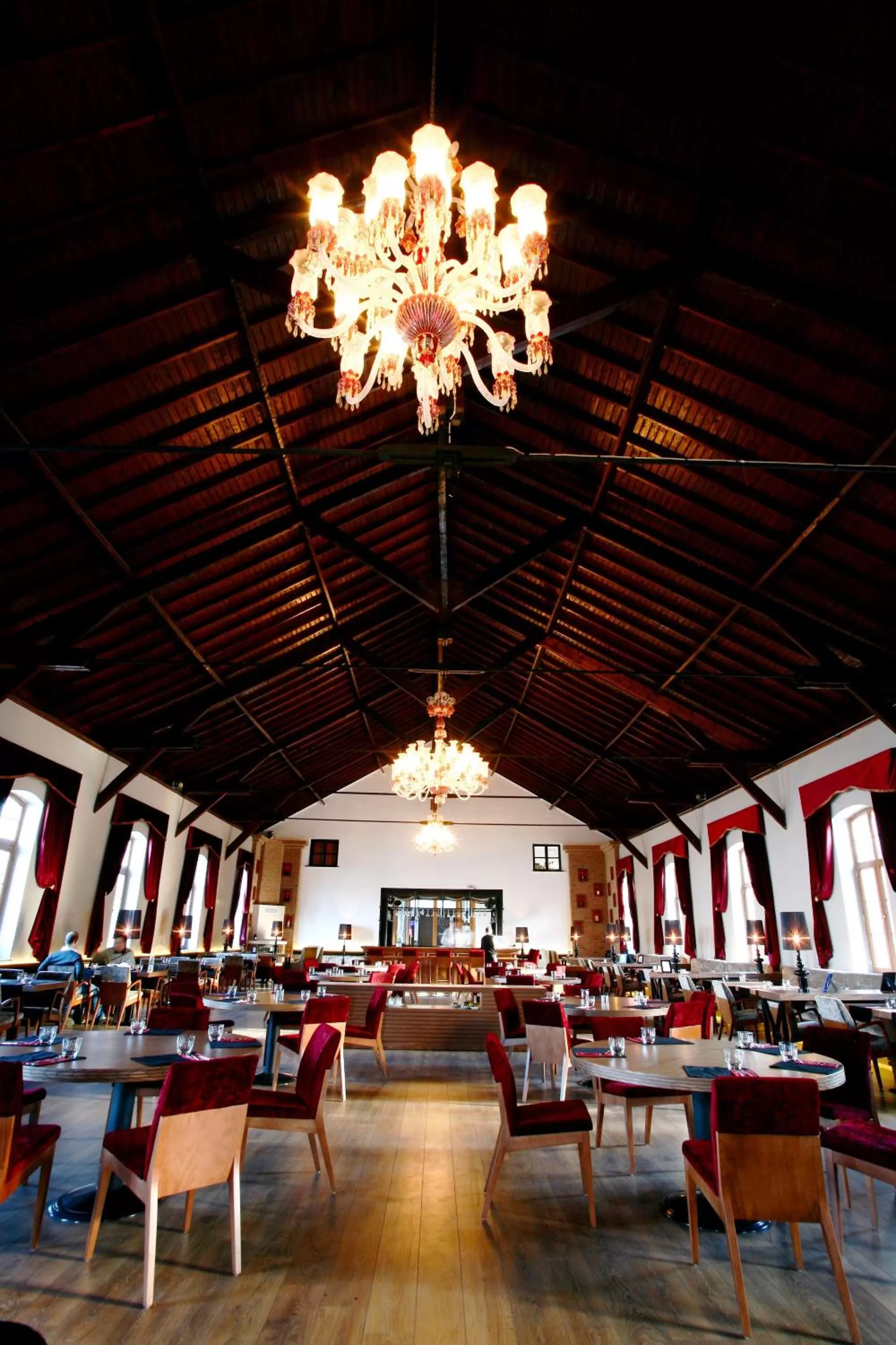 Restaurant/places to eat in Montania Special Class Hotel