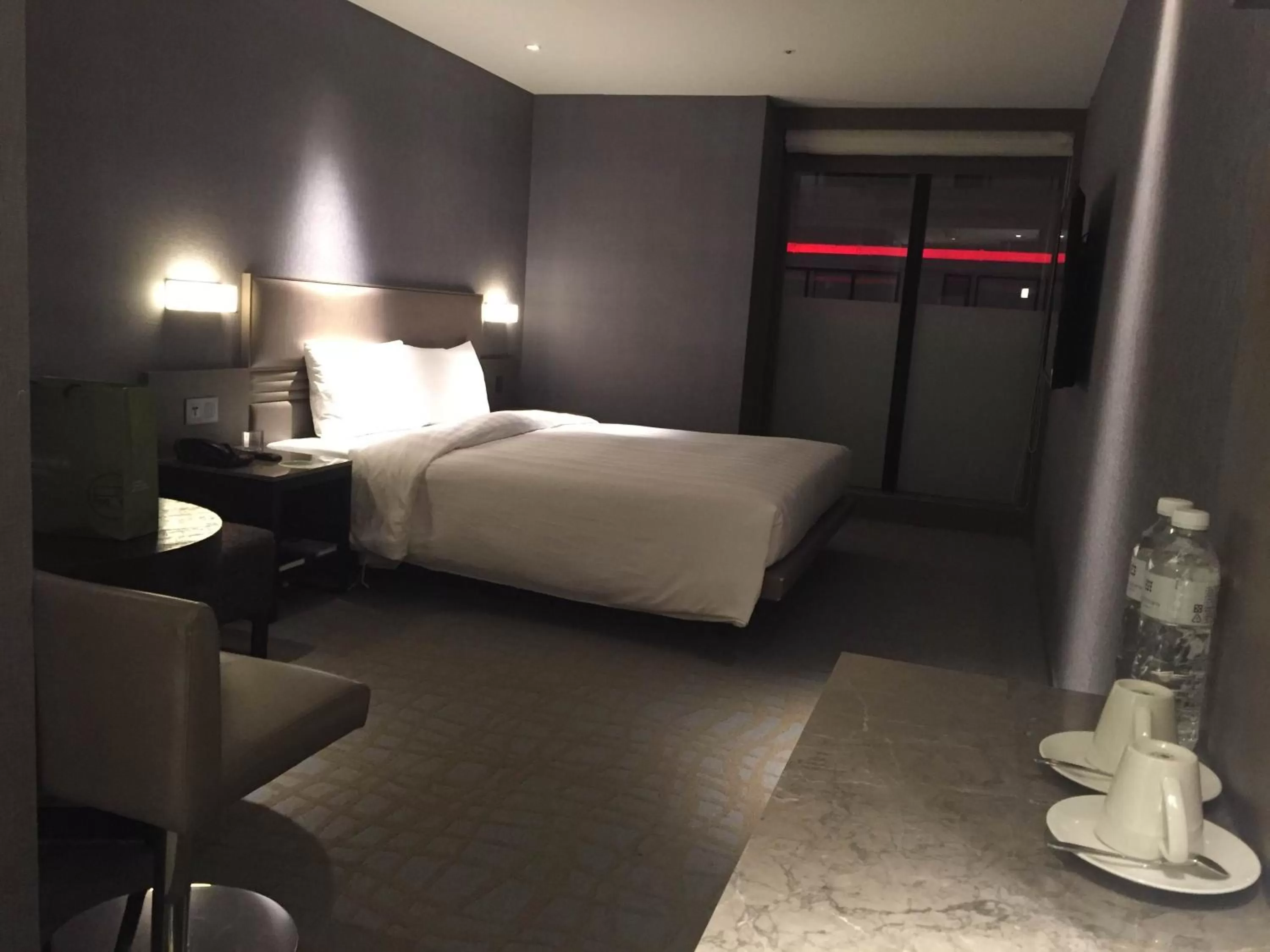 Photo of the whole room, Bed in Hotel Midtown Richardson