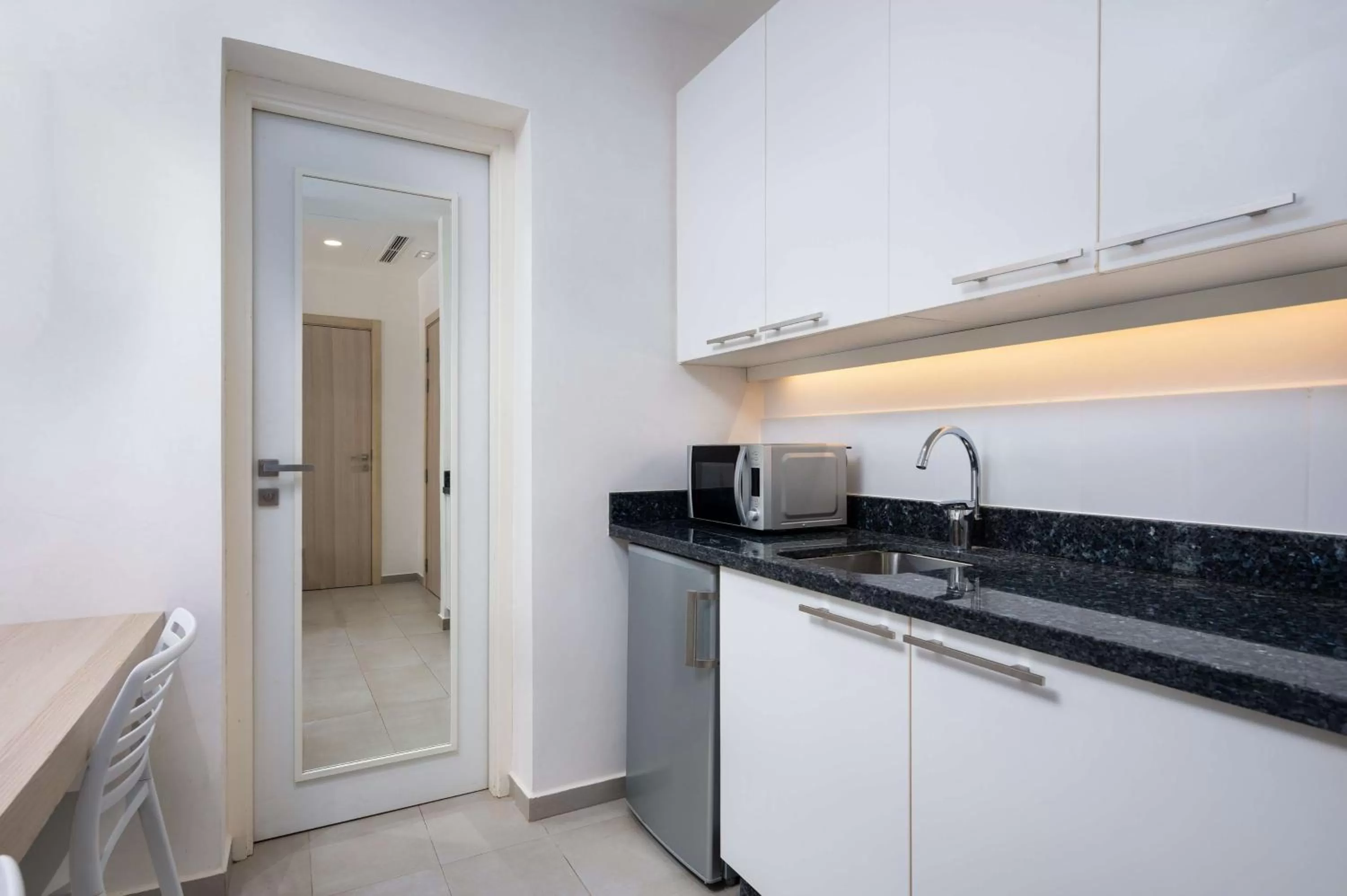 Kitchen or kitchenette in Radisson Blu Resort, Saidia Garden