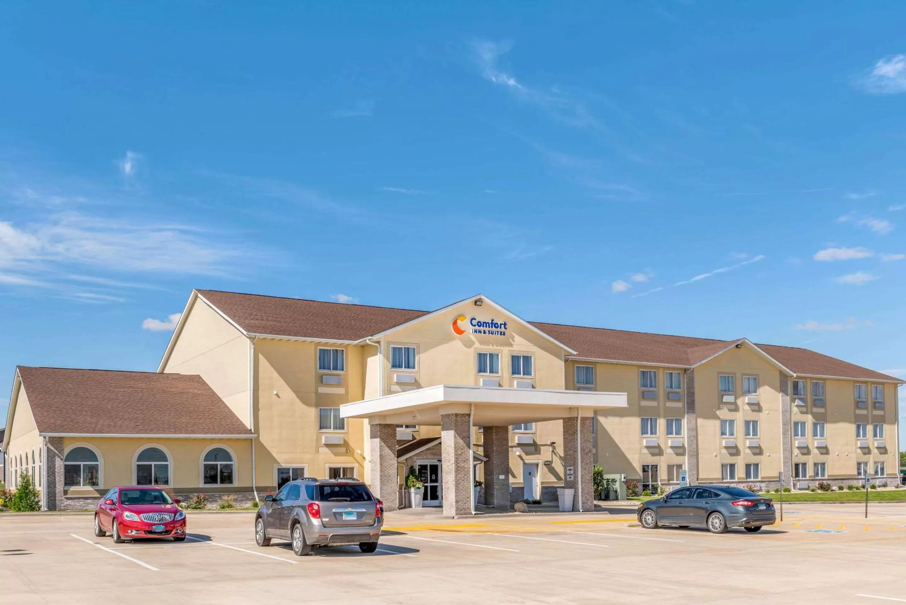 Property building in Comfort Inn & Suites near Route 66