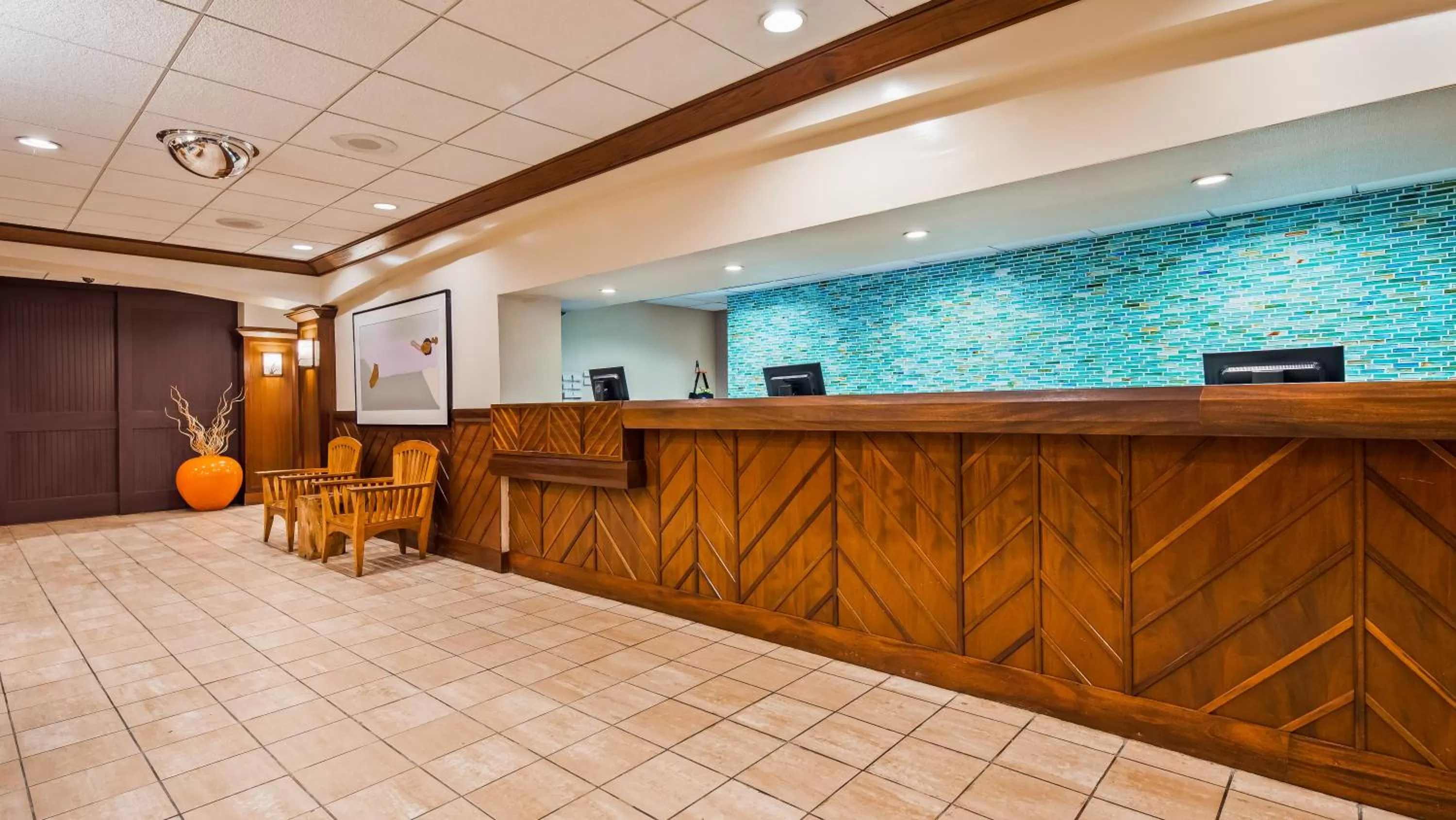 Lobby or reception in Airport Honolulu Hotel, Trademark Collection by Wyndham