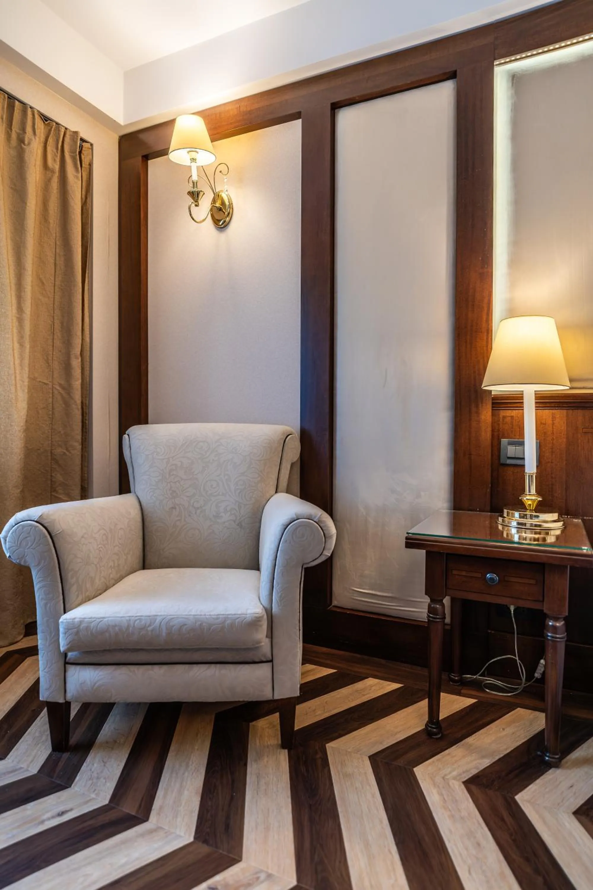 Seating area in Hotel International