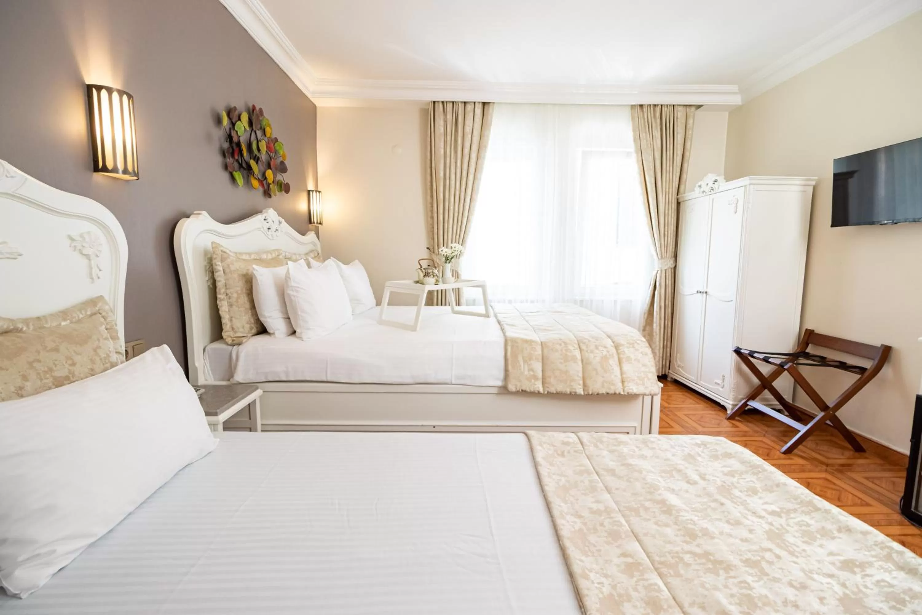 Connecting Family Room in Alzer Hotel Special Class