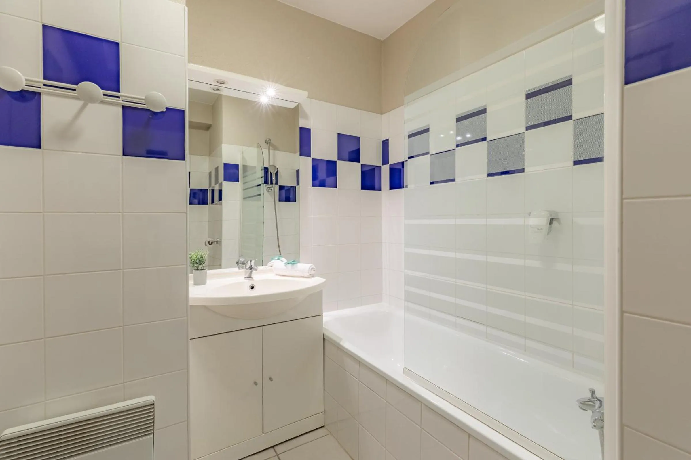 Bathroom in Appart'City Classic Lyon Vaise St Cyr