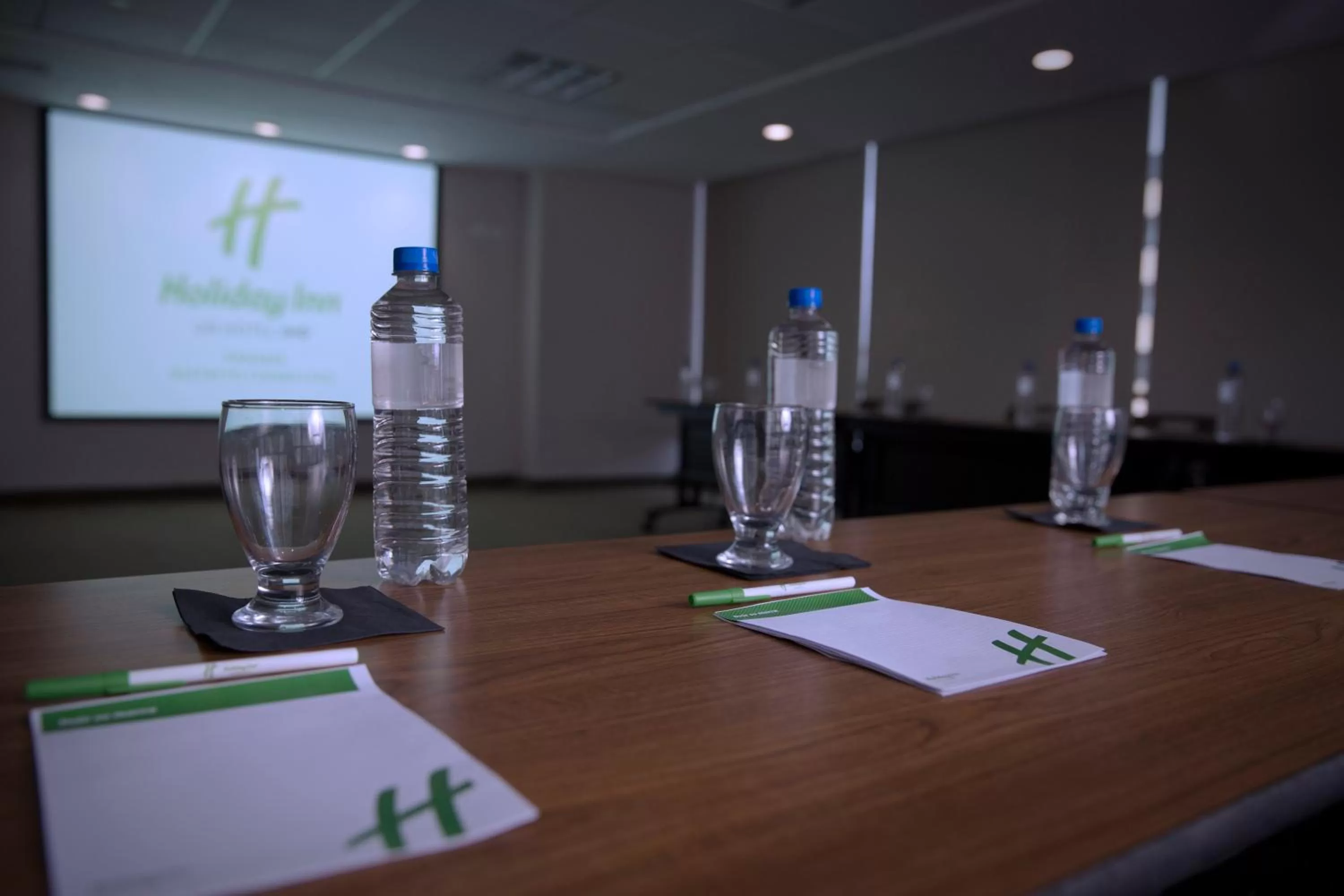 Meeting/conference room in Holiday Inn Panama Distrito Financiero by IHG