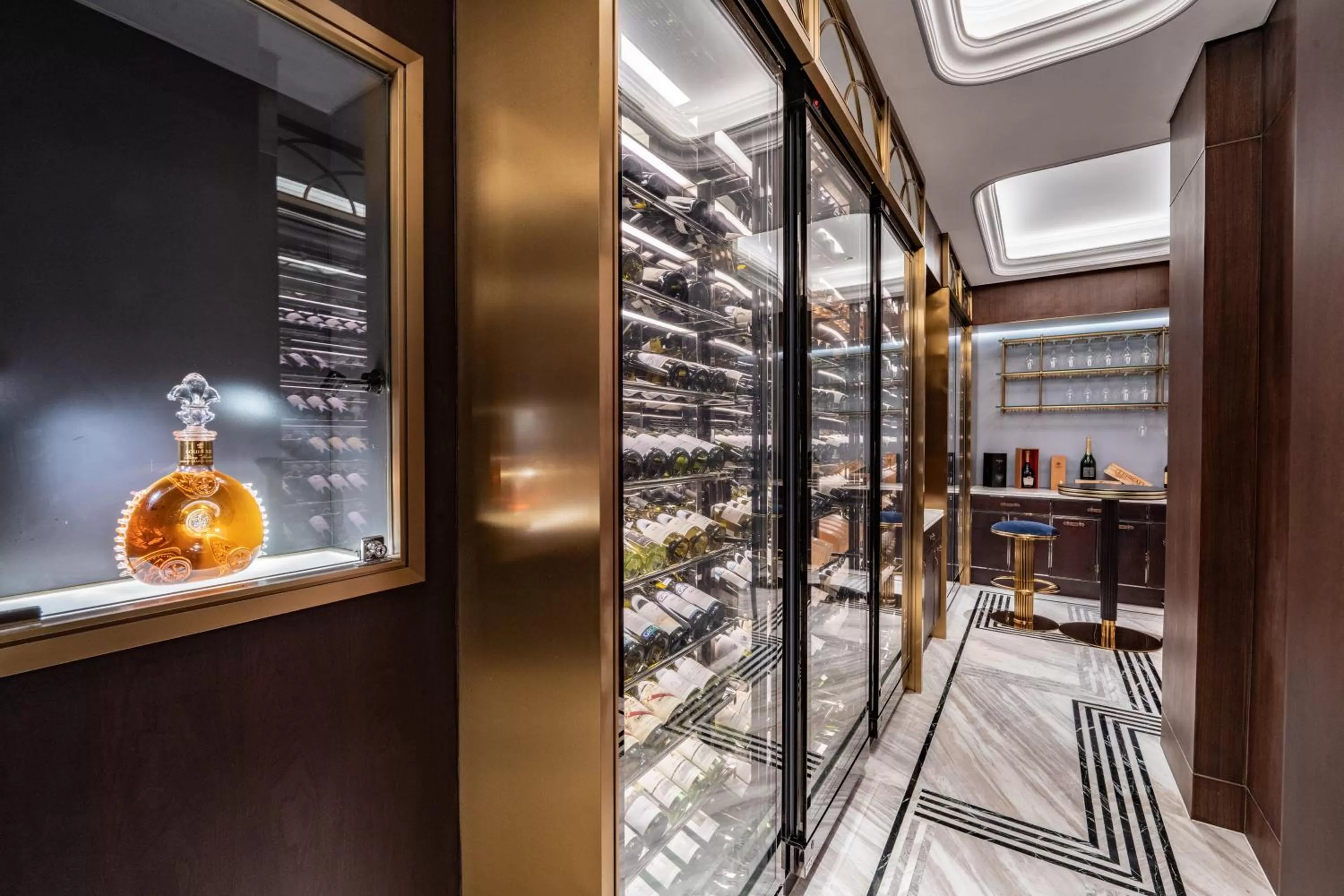 Restaurant/places to eat in Sofitel Legend Metropole Hanoi